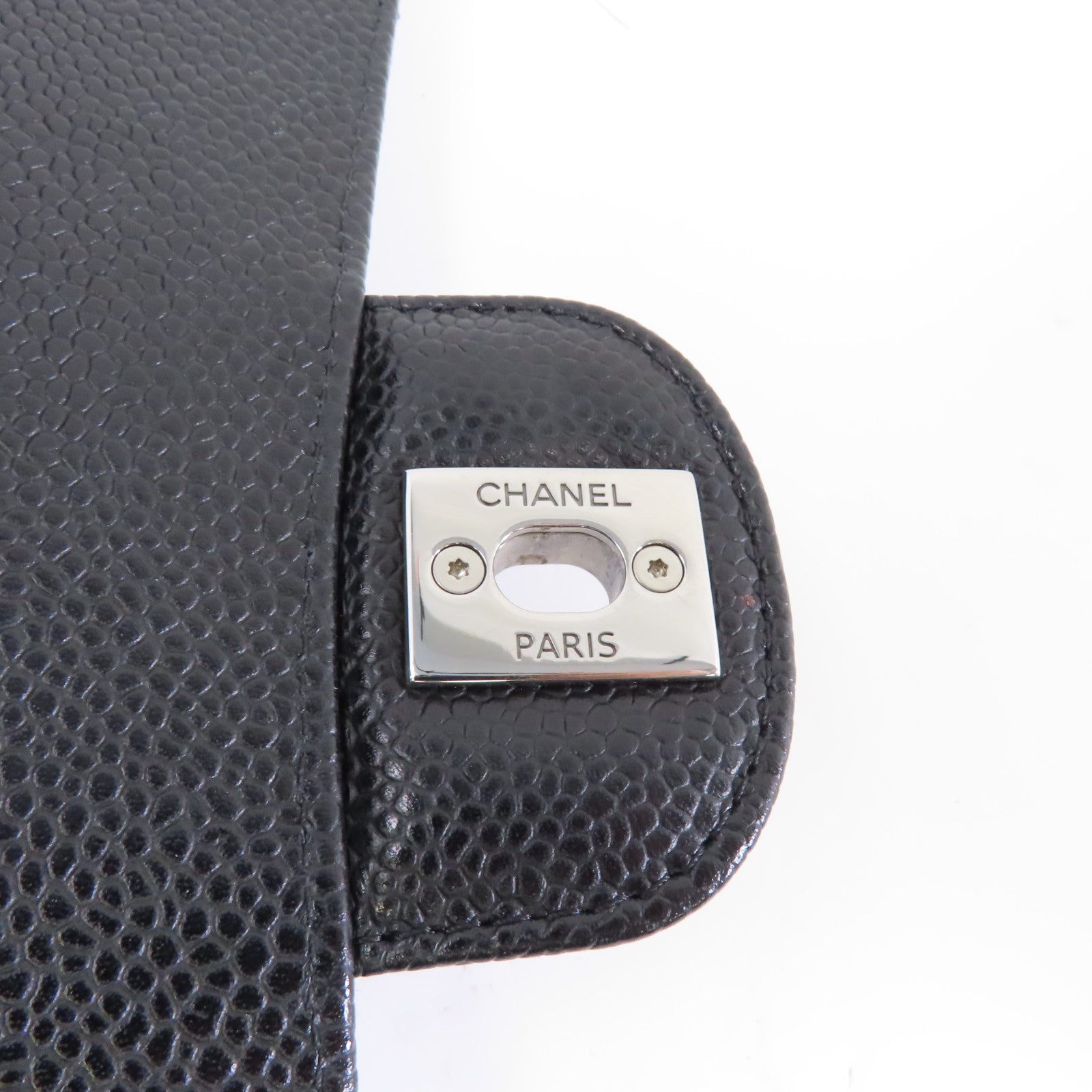 CHANEL 菱格Caviar皮革Classic Flap 23銀扣鏈帶肩背袋黑色