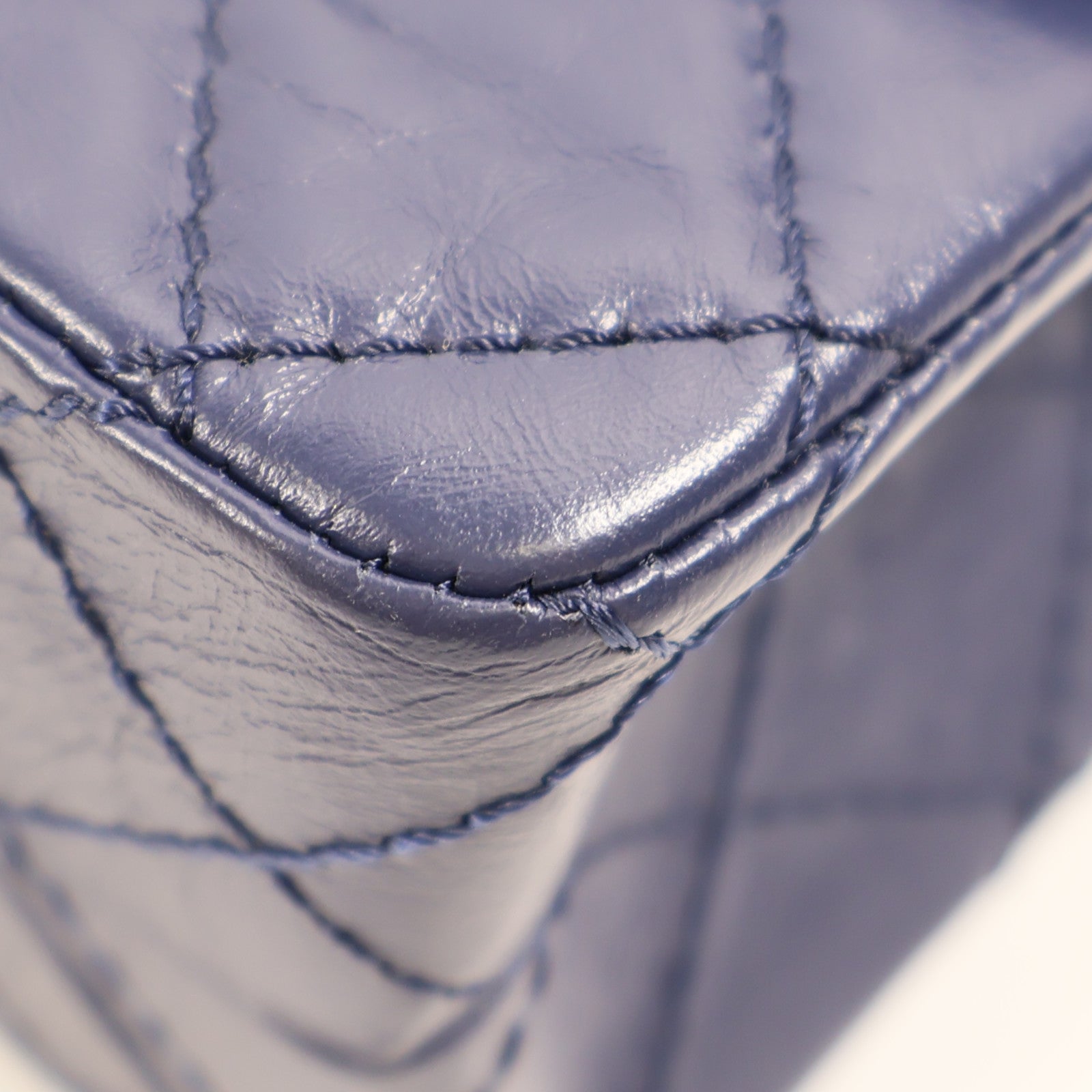 CHANEL 牛皮皮革2.55 Mini金扣鏈帶肩背袋