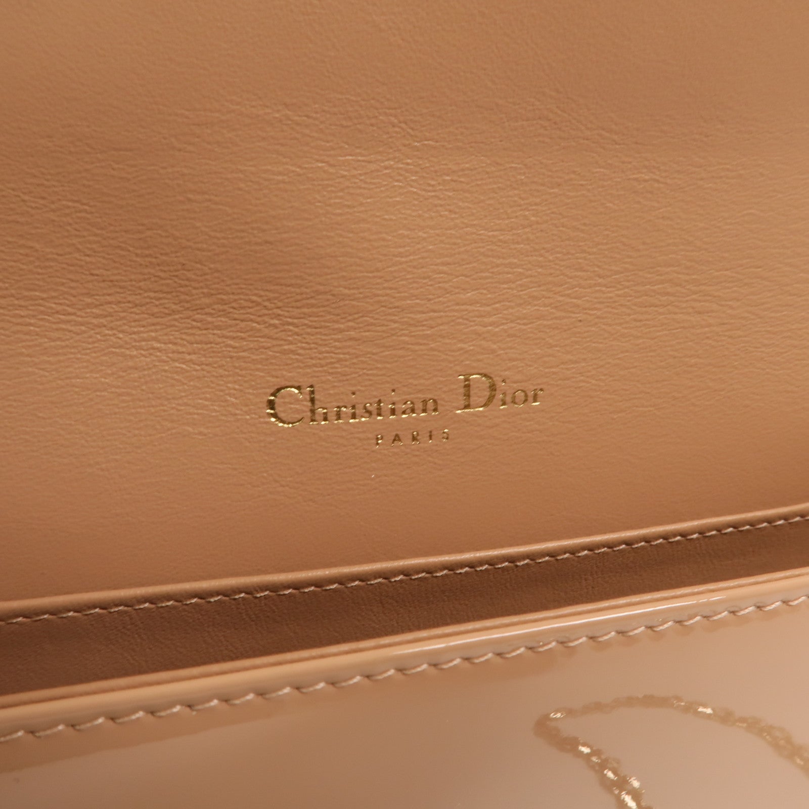 Dior 漆皮皮革Lady Dior Pouch鏈帶肩背袋