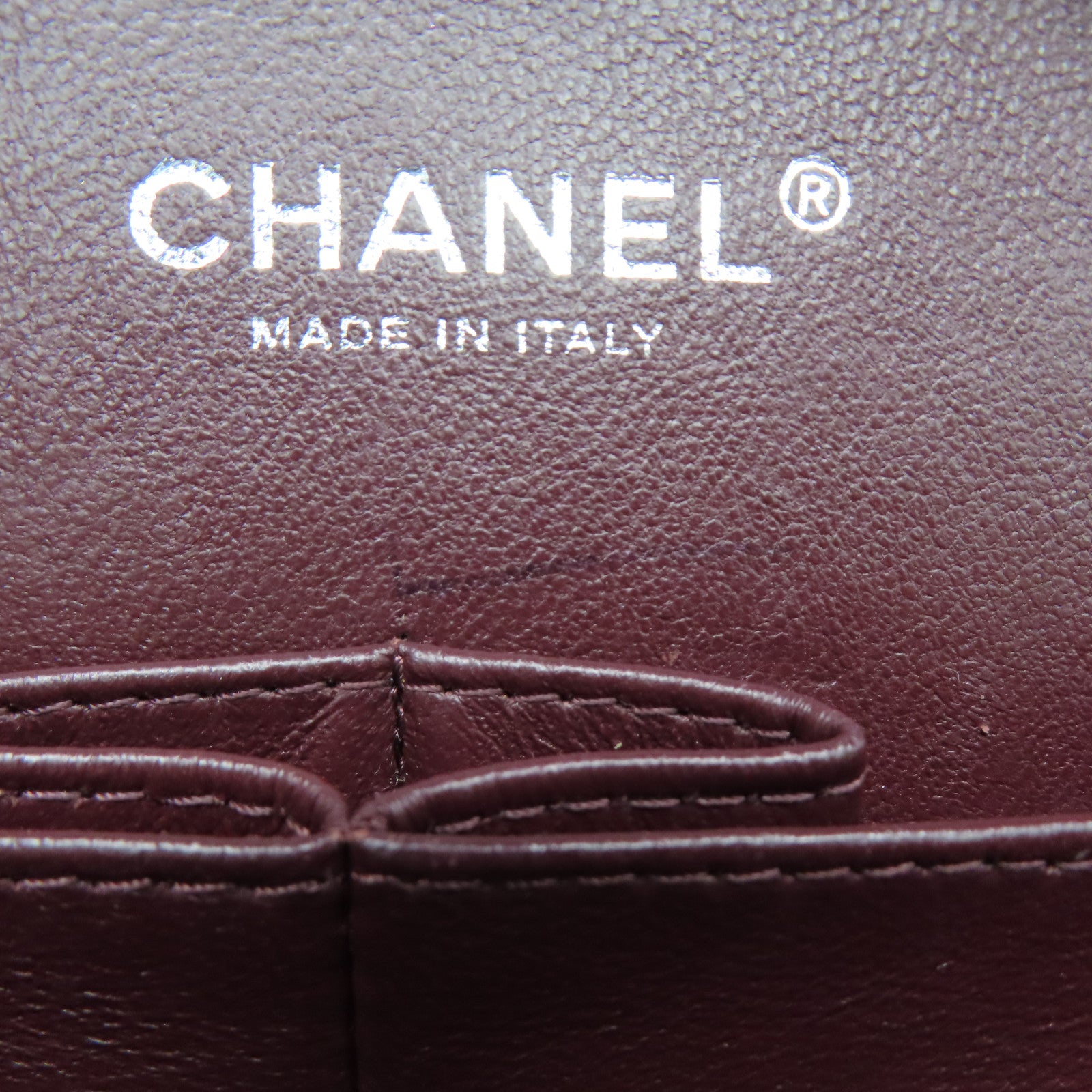 CHANEL 菱格Caviar皮革Classic Chain Shoulder Bag银扣链带肩背袋黑色