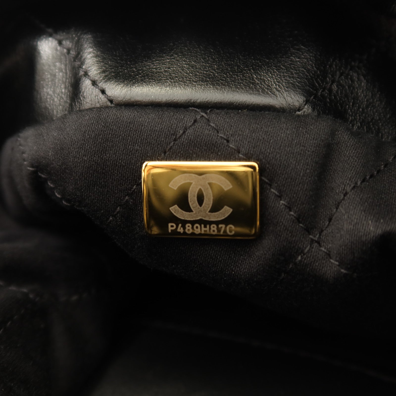 CHANEL 【激減優惠】牛皮皮革Mini C22金扣鏈帶肩背袋