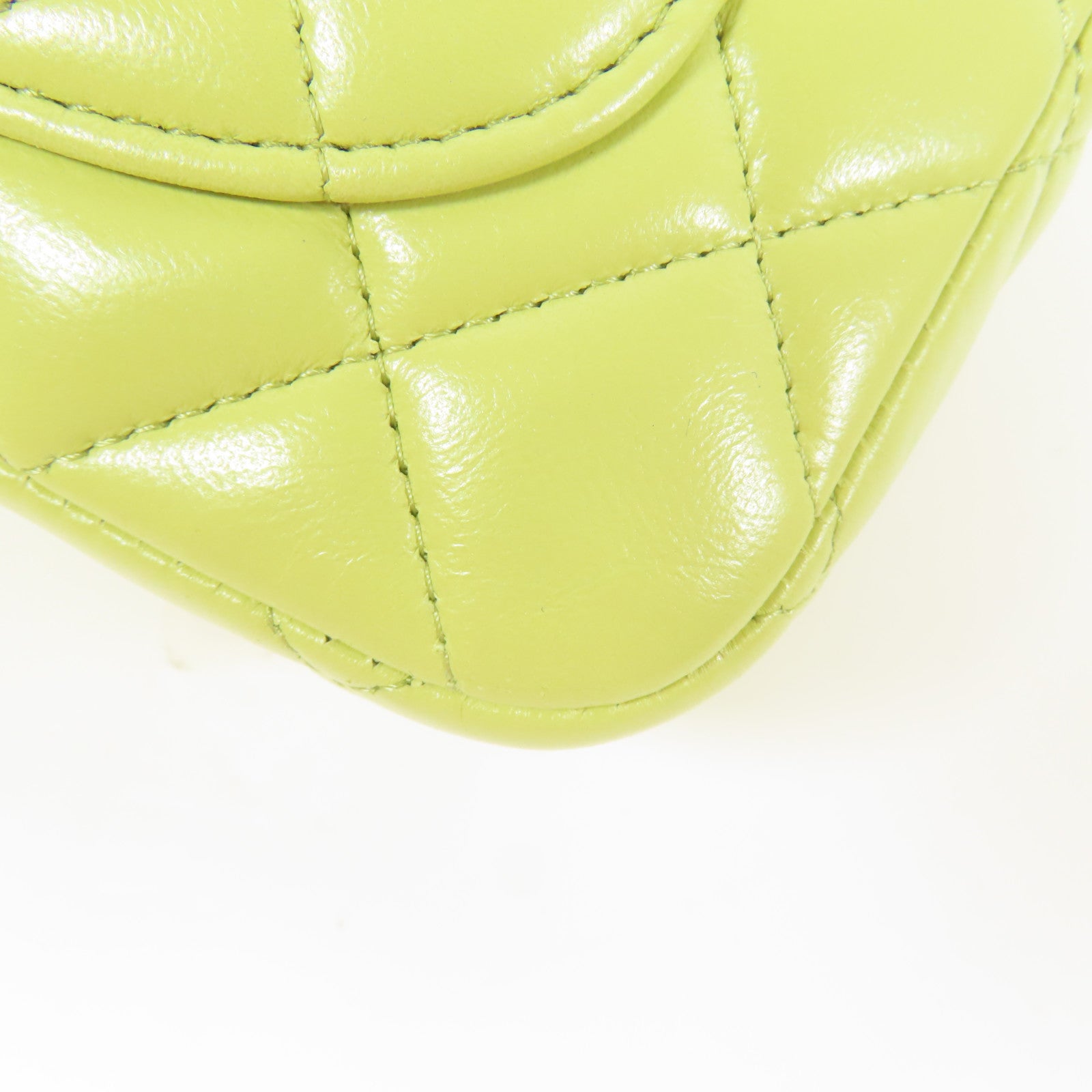 CHANEL 羊皮皮革Charms Chain Mini Flap金扣肩背袋