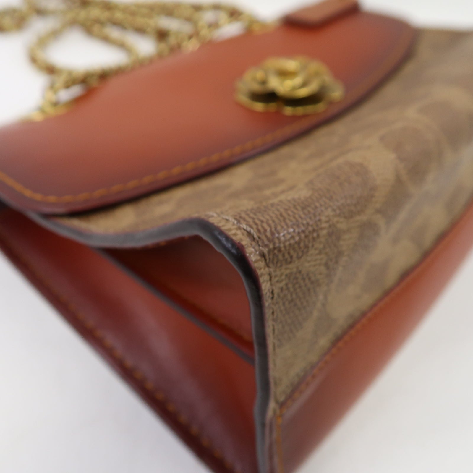 COACH 牛皮皮革Shoulder Bag金扣鏈帶肩背袋啡色