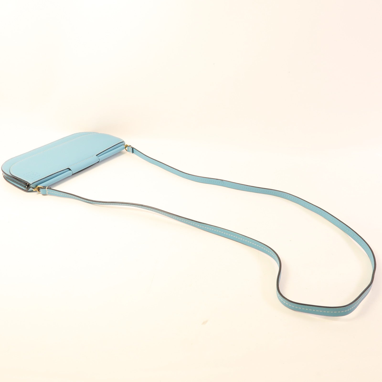 LOEWE 牛皮皮革Gate Pochette金扣肩背袋