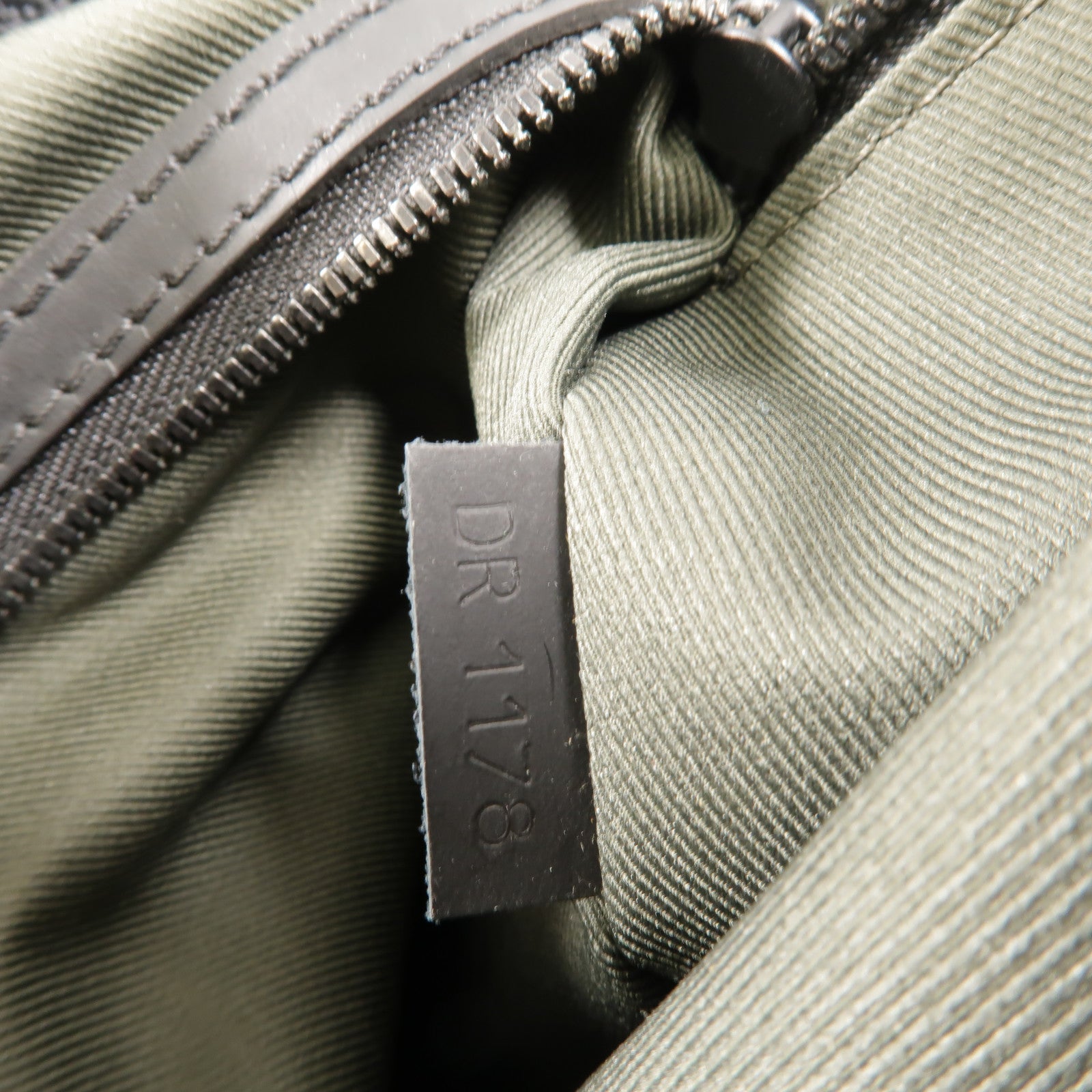 LOUIS VUITTON Monogram Eclipse Keepall Bandouliere 50手挽肩背兩用袋
