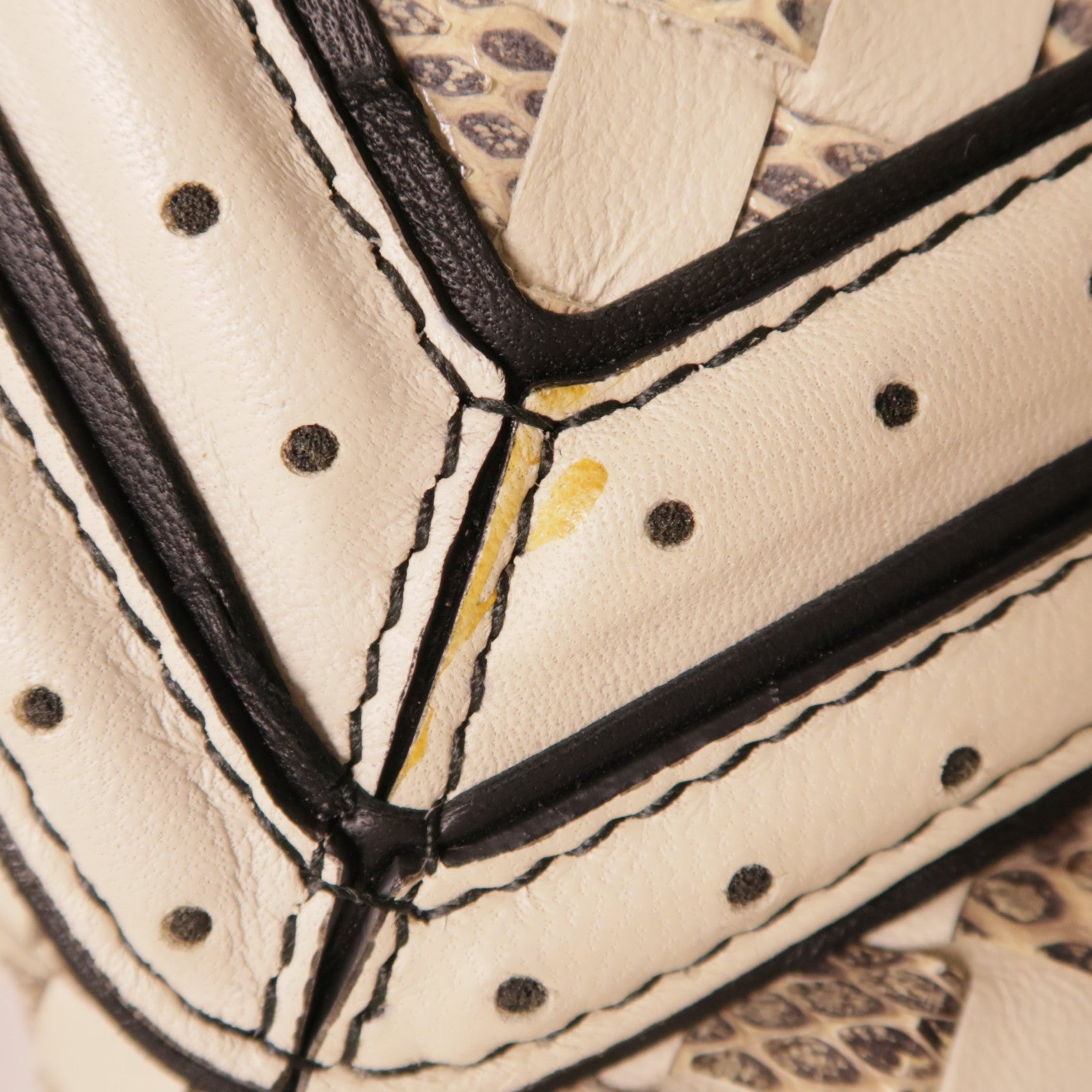BOTTEGA VENETA 牛皮皮革/蛇皮皮革Chain Shoulder金扣肩背袋