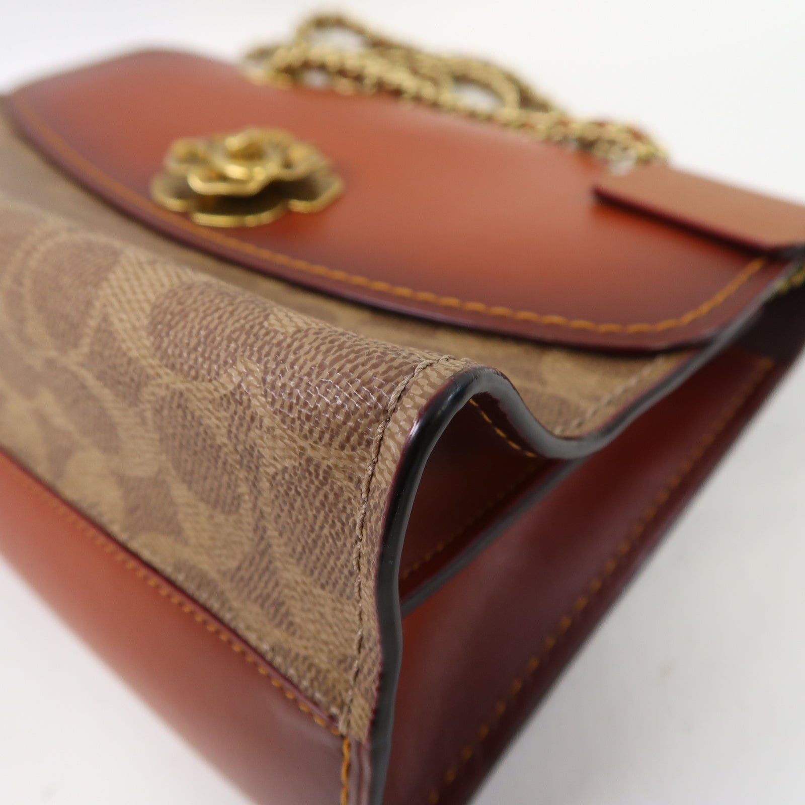 COACH 牛皮皮革Shoulder Bag金扣鏈帶肩背袋啡色