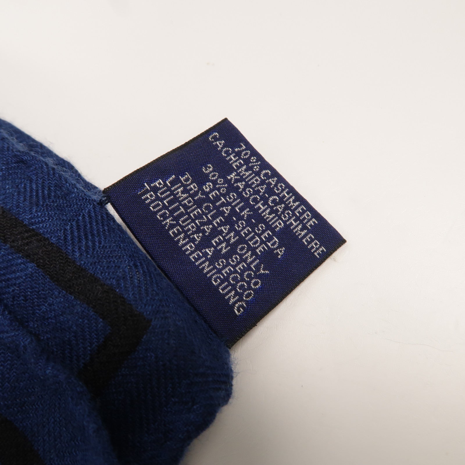 HERMES 羊絨/絲質Scarf 140x140絲巾