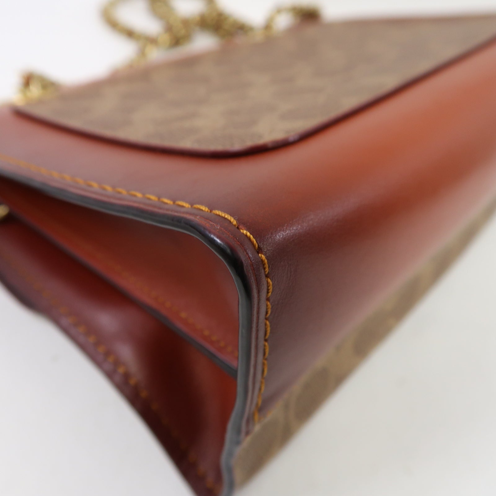 COACH 牛皮皮革Shoulder Bag金扣鏈帶肩背袋啡色
