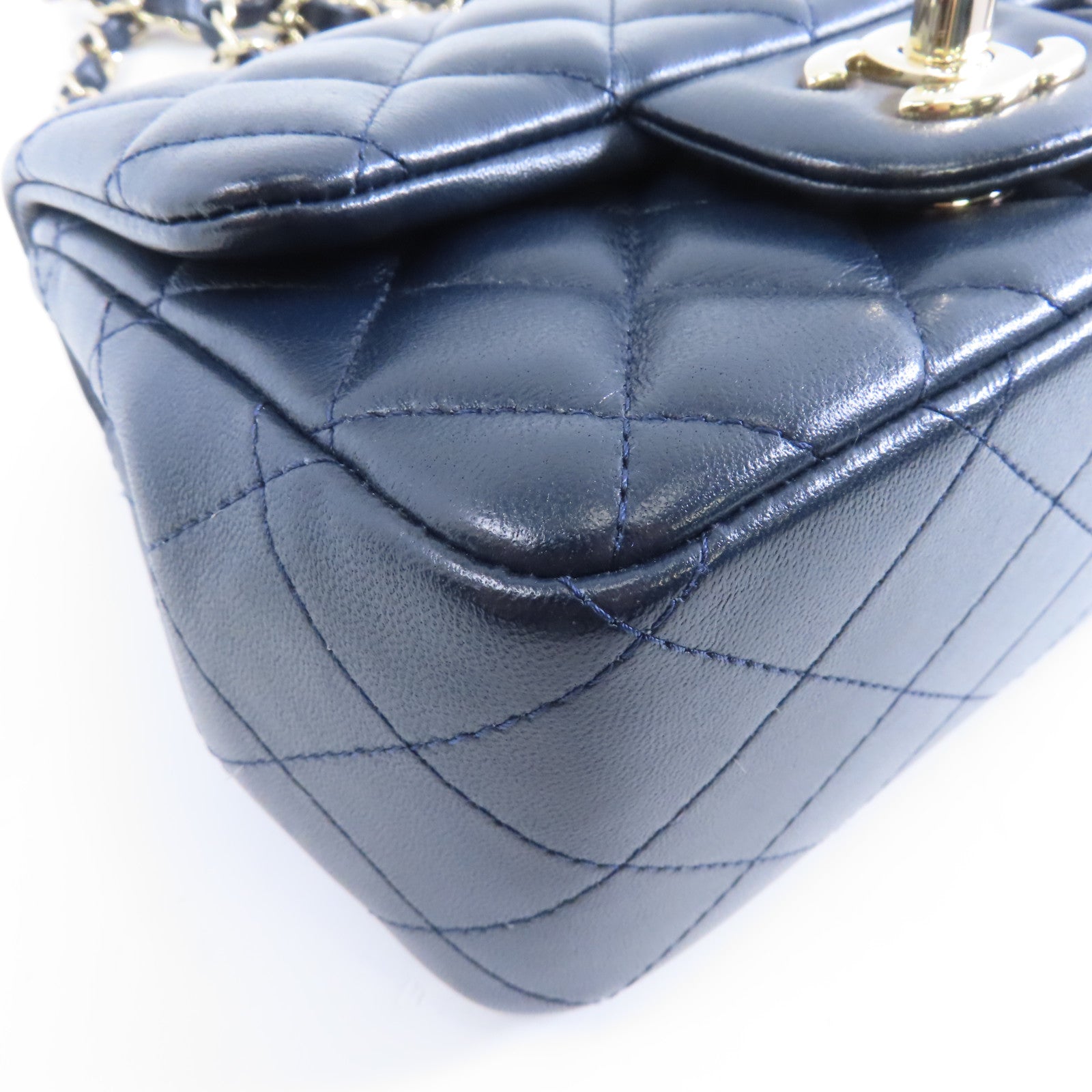 CHANEL 菱格羊皮皮革Chain Shoulder Bag金扣鏈帶肩背袋深藍色