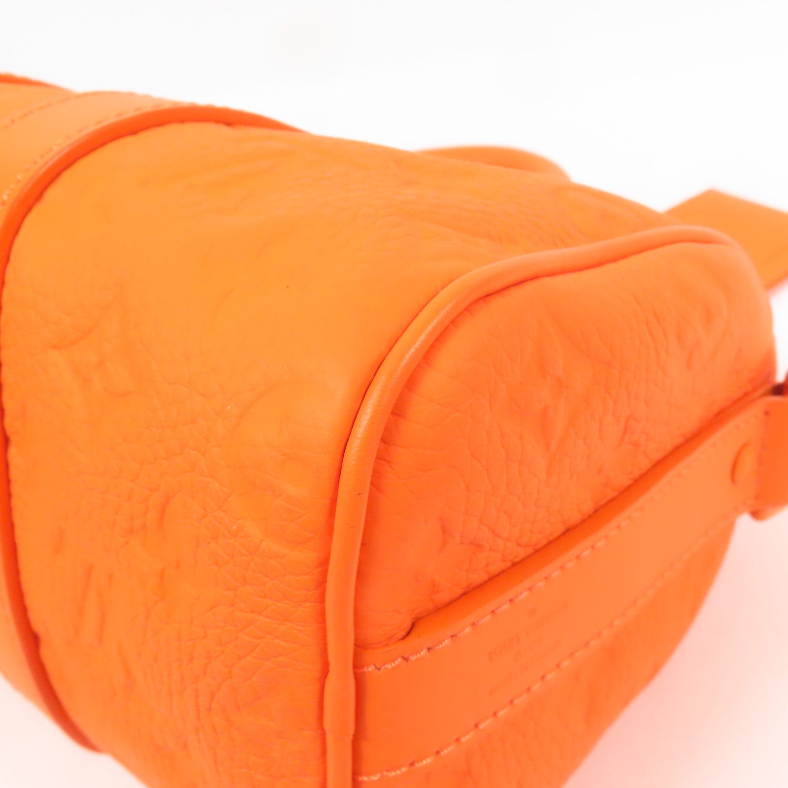 LOUIS VUITTON Taurillon Monogram Keepall Bandoulie手挽肩背兩用袋