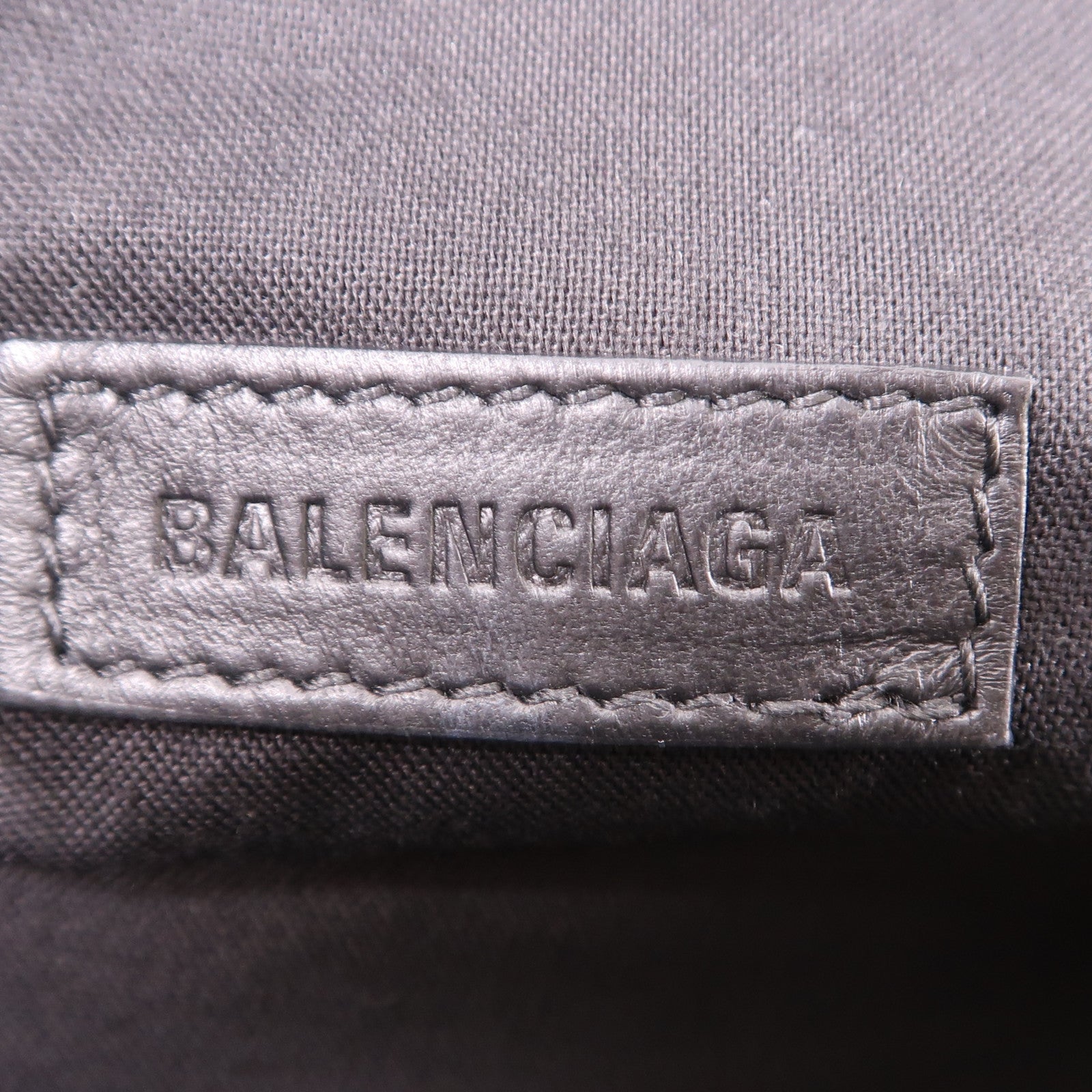 BALENCIAGA 羊皮皮革Crush Medium Tote Bag金扣肩背袋