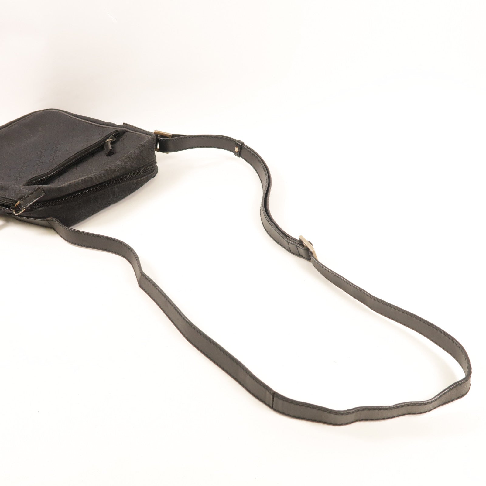 GUCCI 帆布Shoulder Bag銀扣肩背袋