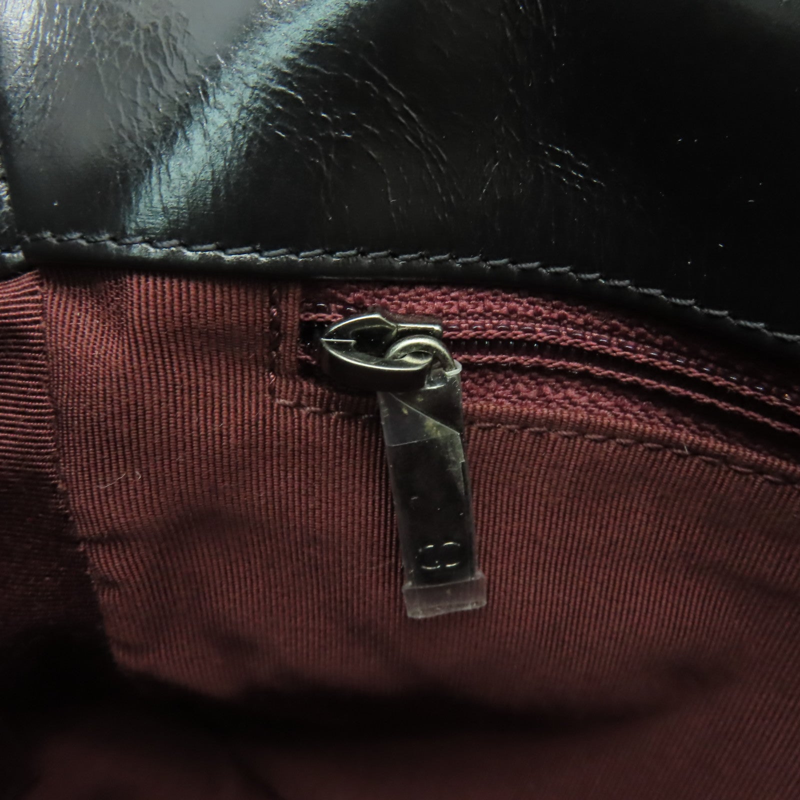 CHANEL 牛皮皮革Chain Shoulder銀扣肩背袋黑色