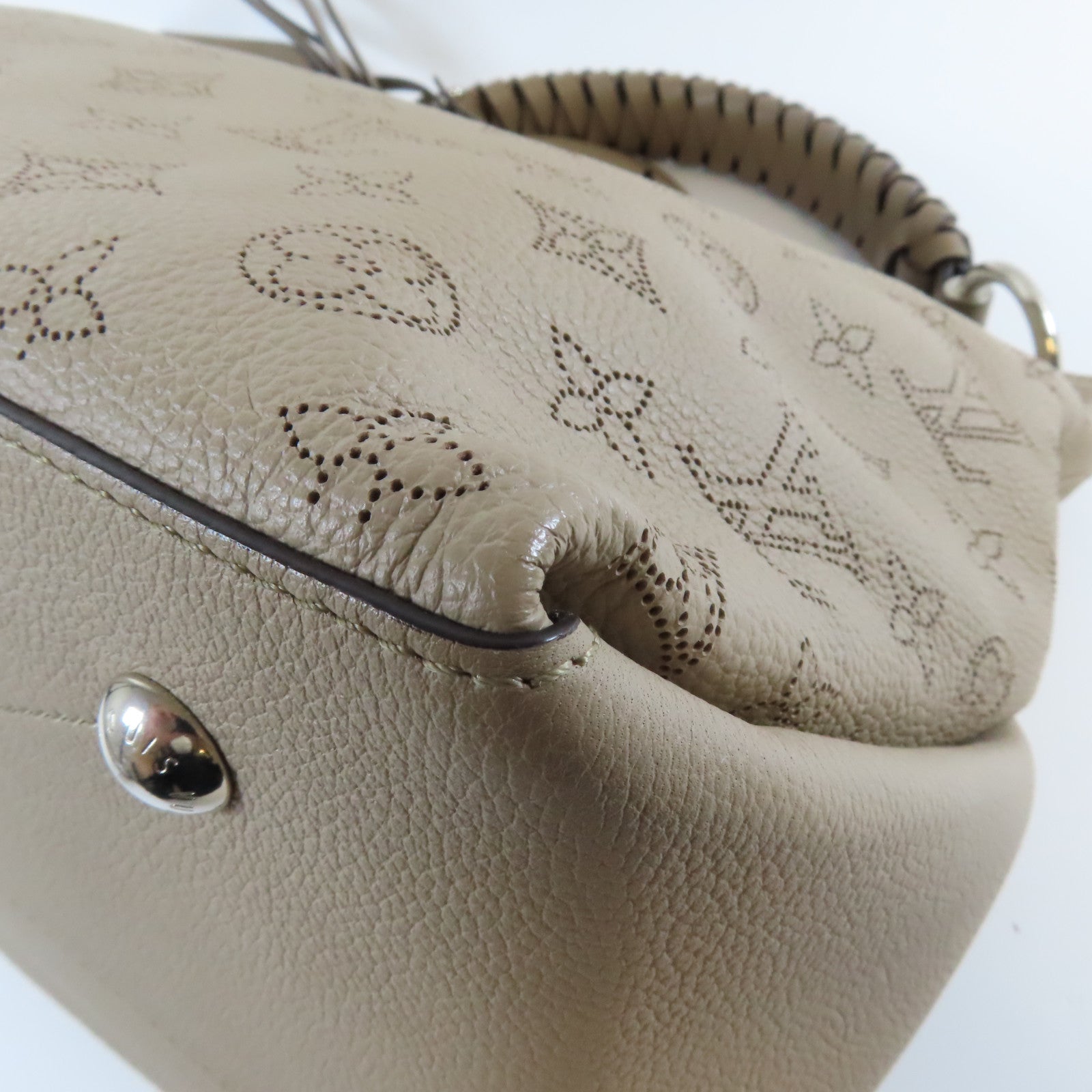 LOUIS VUITTON 【激減優惠】Mahina Beaubourg Hobo MM銀扣手挽肩背兩用袋杏色