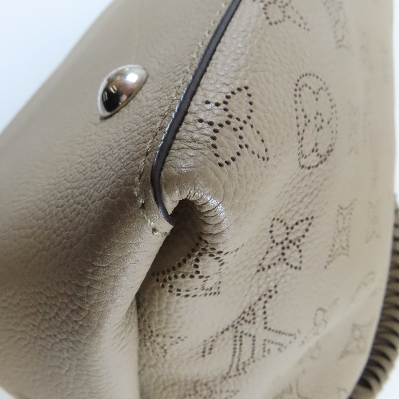LOUIS VUITTON 【激減優惠】Mahina Beaubourg Hobo MM銀扣手挽肩背兩用袋杏色