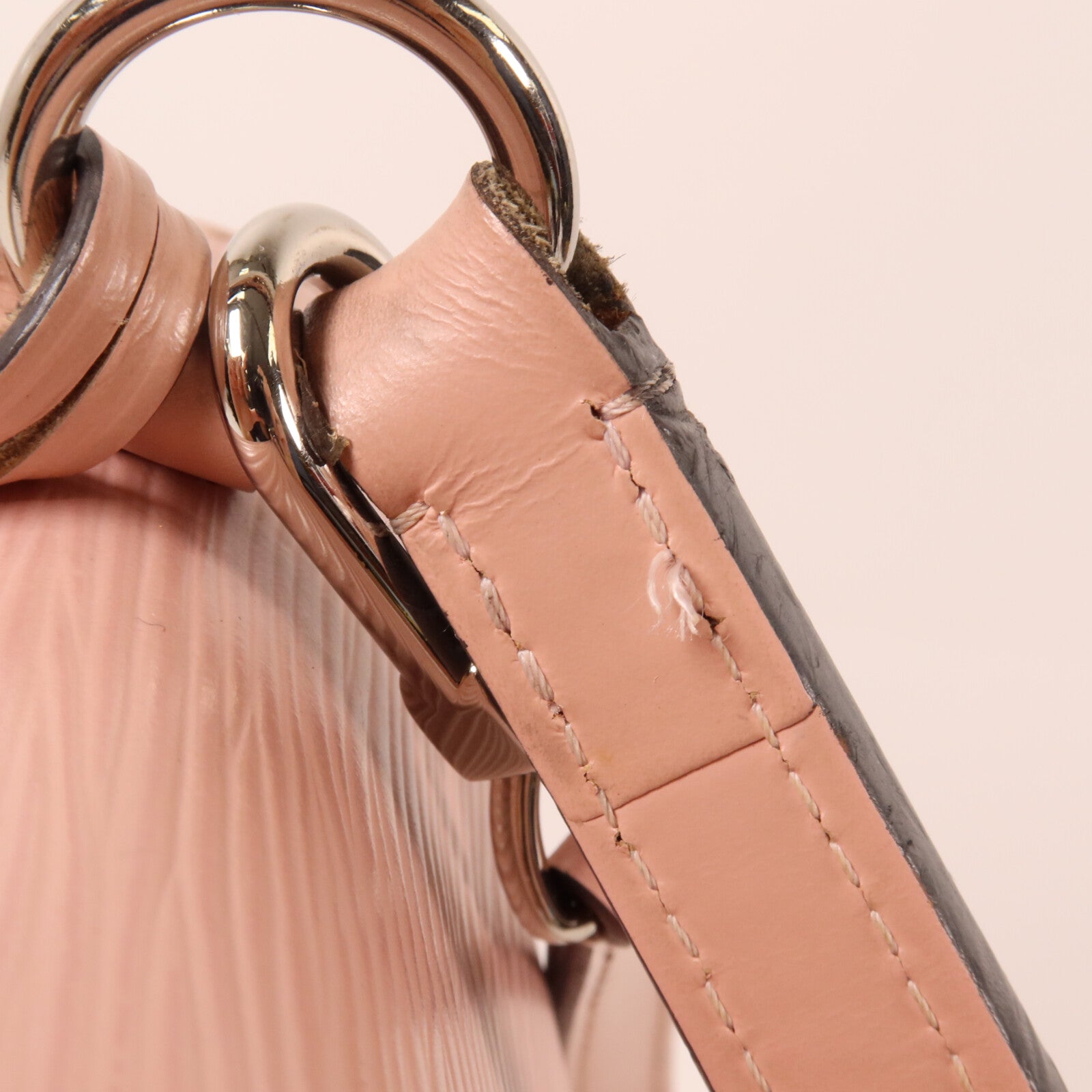LOUIS VUITTON Epi Cluny MM手挽肩背兩用袋