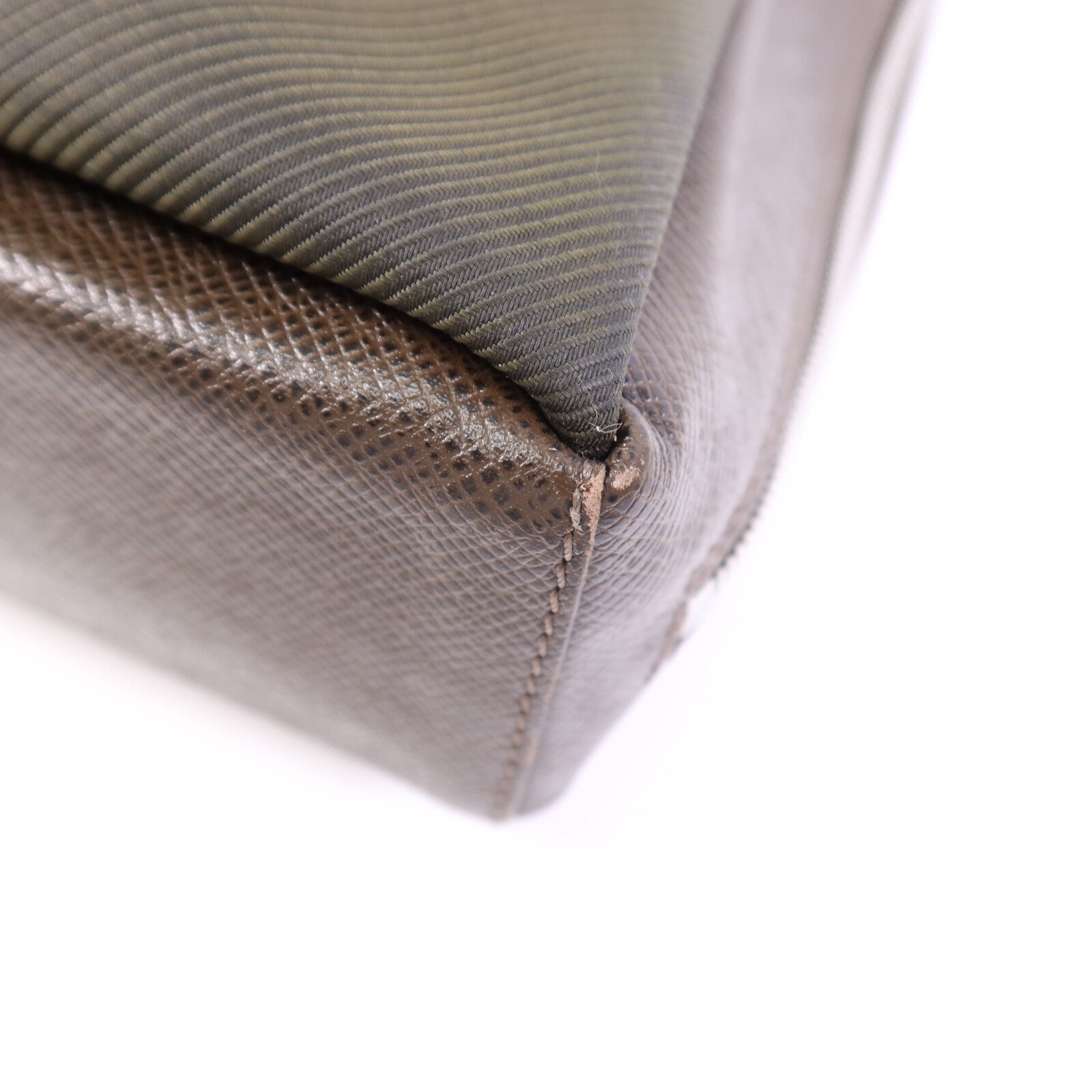 LOUIS VUITTON Taiga/帆布Beluga銀扣肩背袋