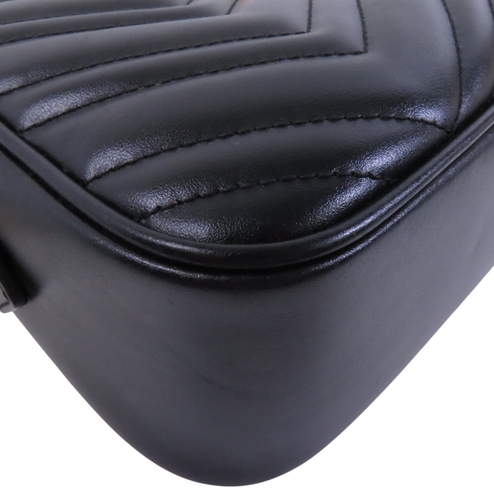 GUCCI 牛皮皮革GG Marmont金扣鏈帶肩背袋