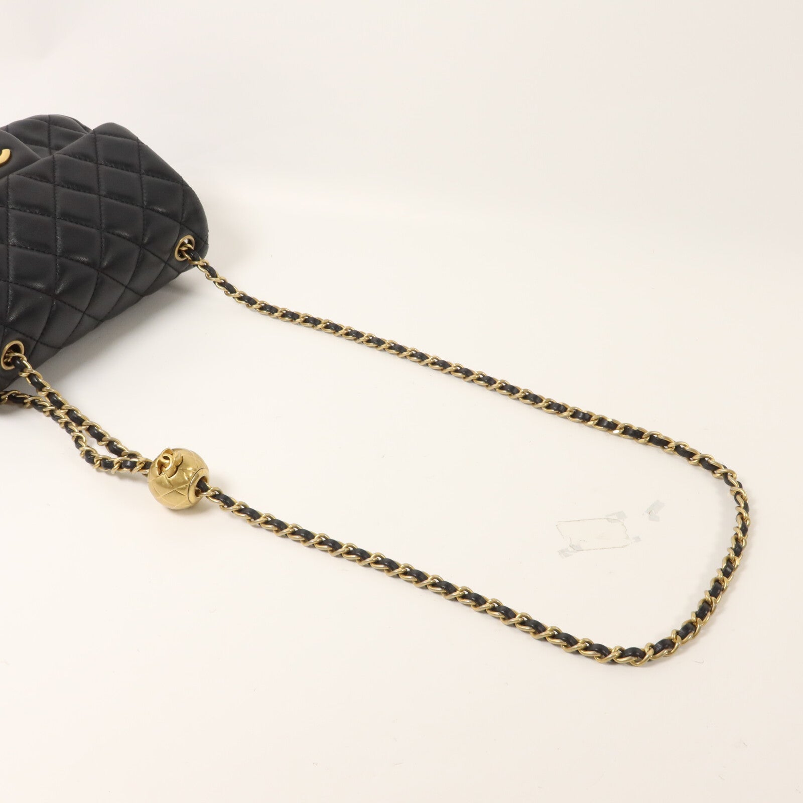 CHANEL 羊皮皮革Mini Classic 17 Gold Ball鏈帶肩背袋