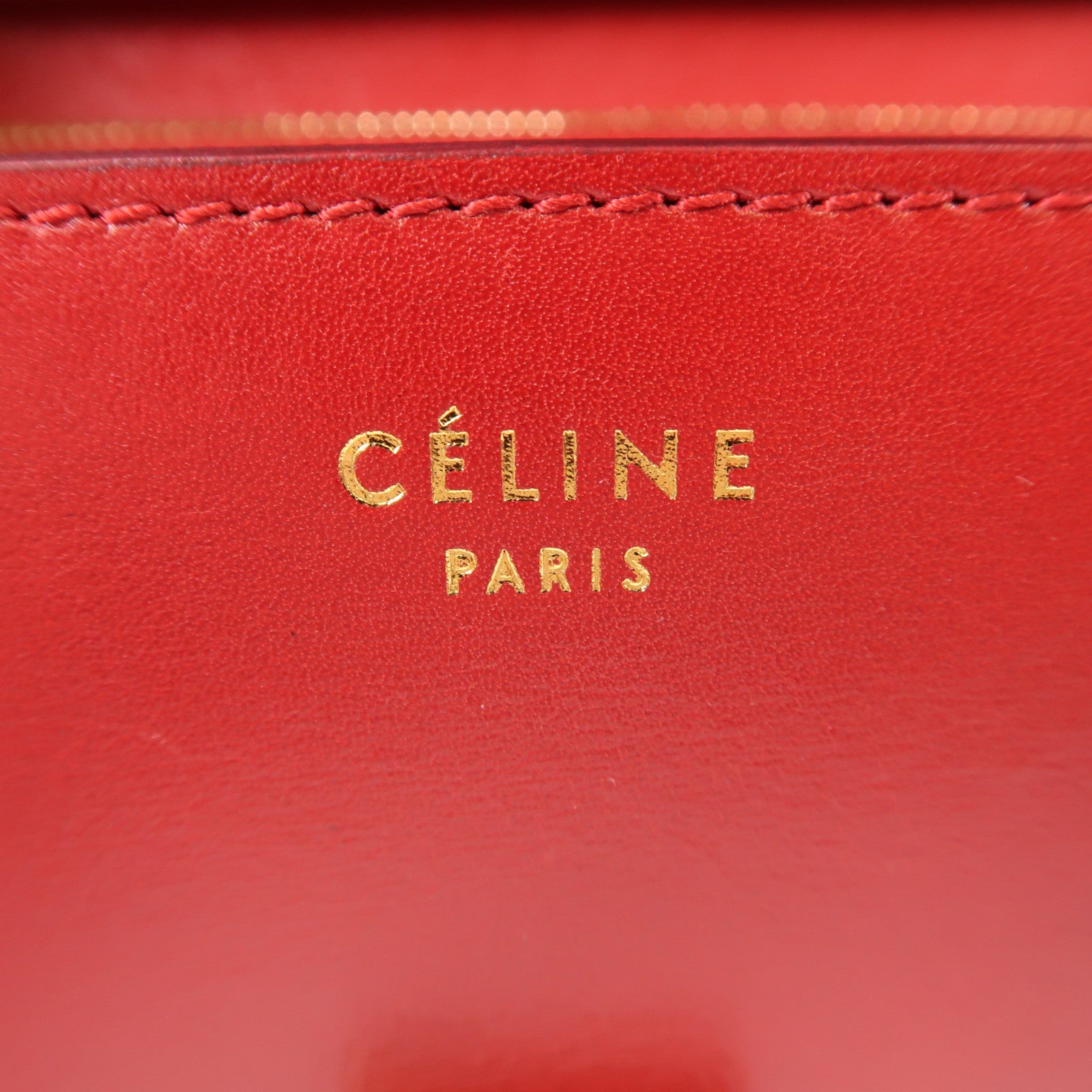 CELINE 牛皮皮革Box Medium金扣肩背袋