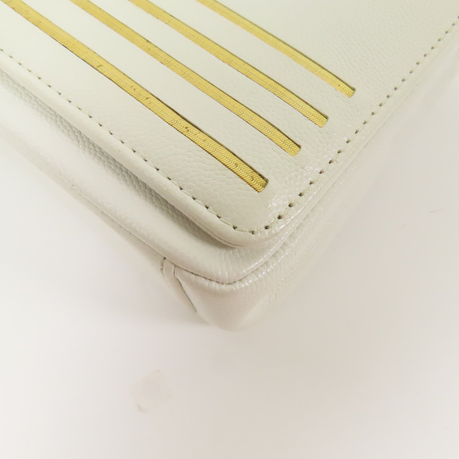 CHANEL 皮革Chain Flap Bag金扣肩背袋