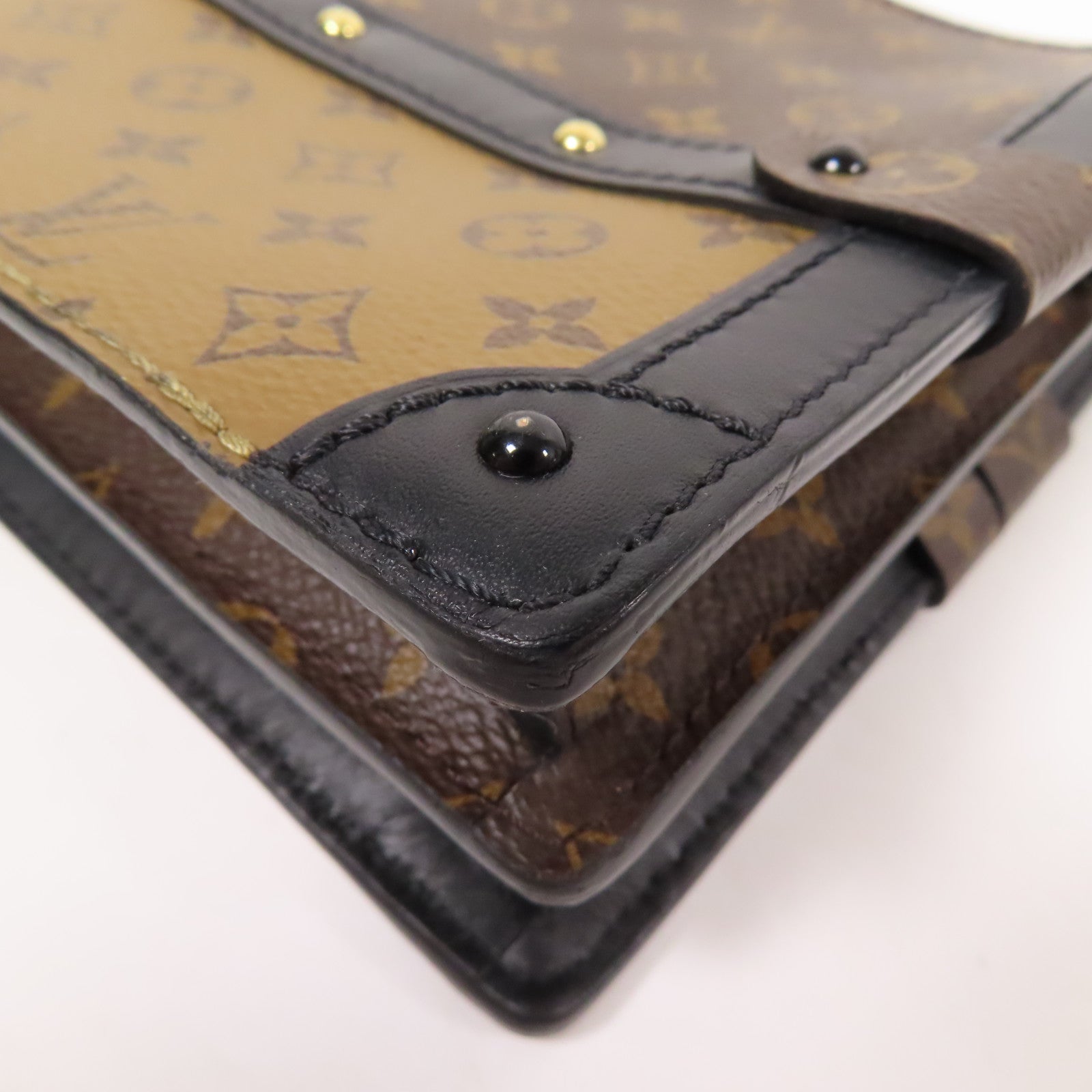 LOUIS VUITTON Monogram Reverse Trunk Clutch金扣肩背袋棕色