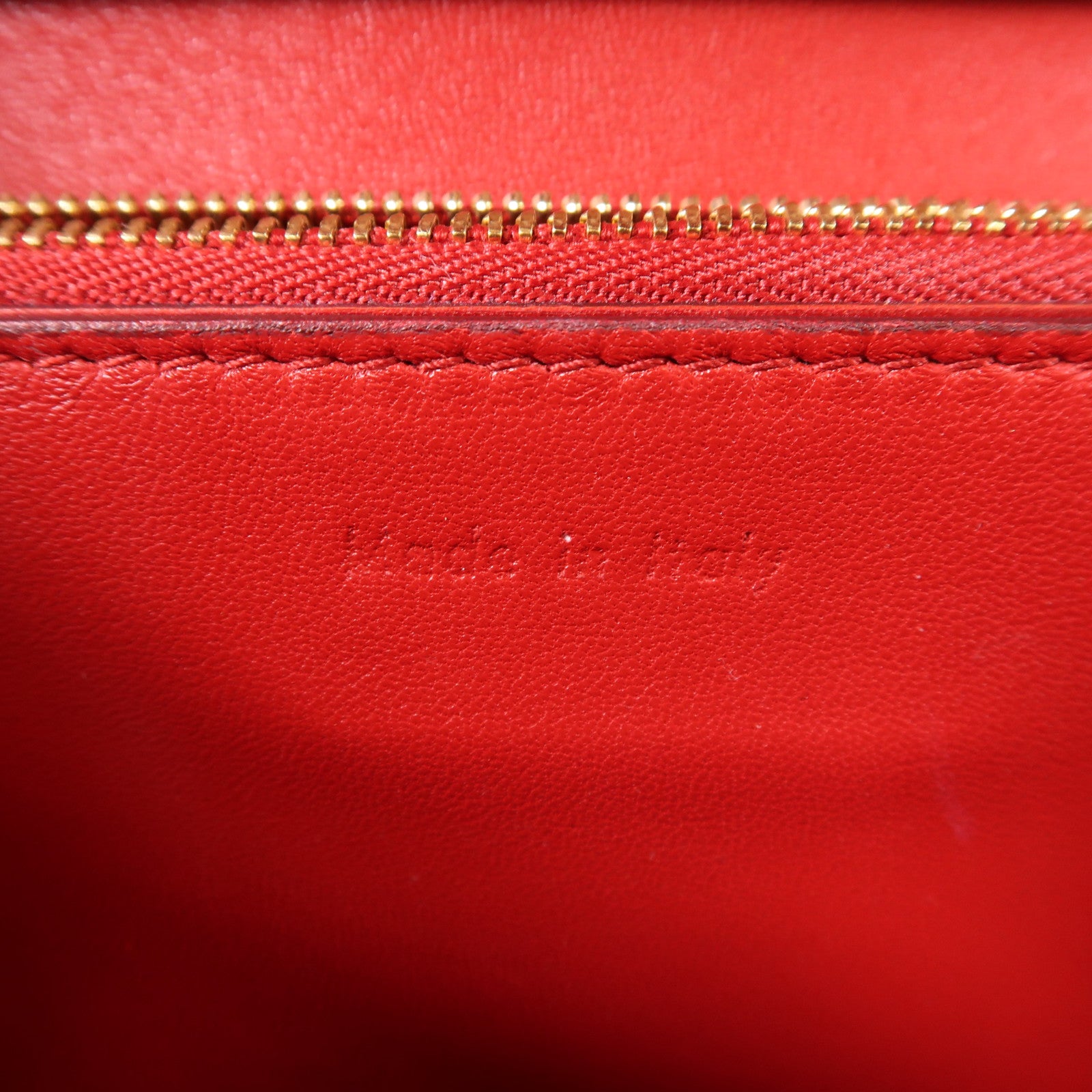 CELINE 牛皮皮革Box Medium金扣肩背袋