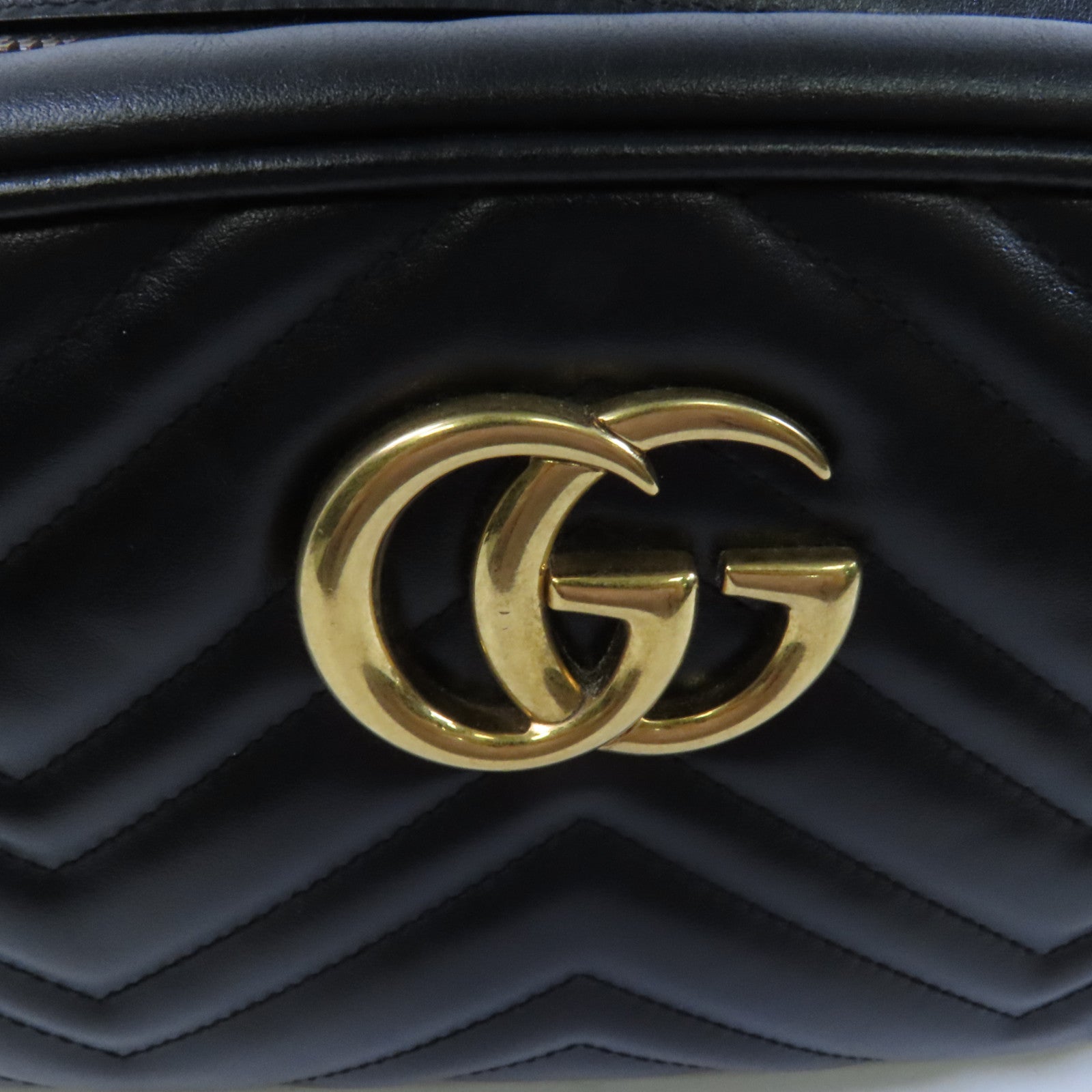 GUCCI 牛皮皮革GG Marmont金扣鏈帶肩背袋