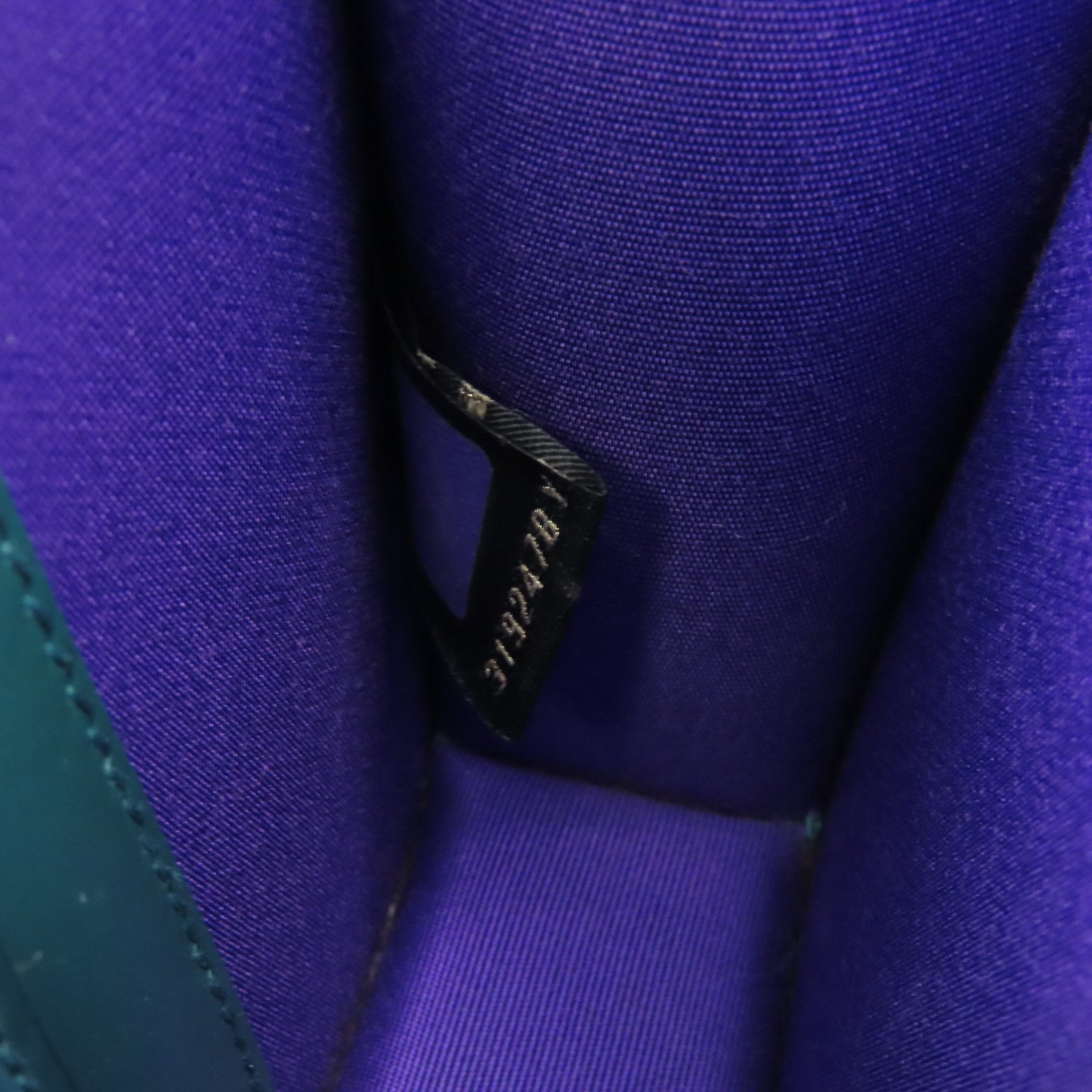 BVLGARI 牛皮皮革Serpenti Forever金扣鏈帶肩背袋綠色