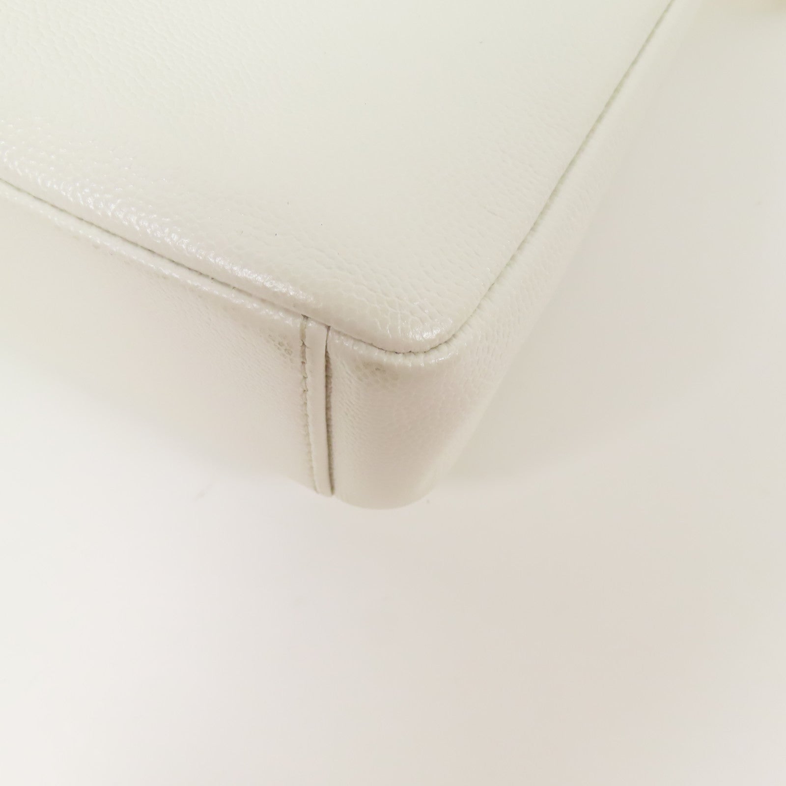 CHANEL 皮革Chain Flap Bag金扣肩背袋