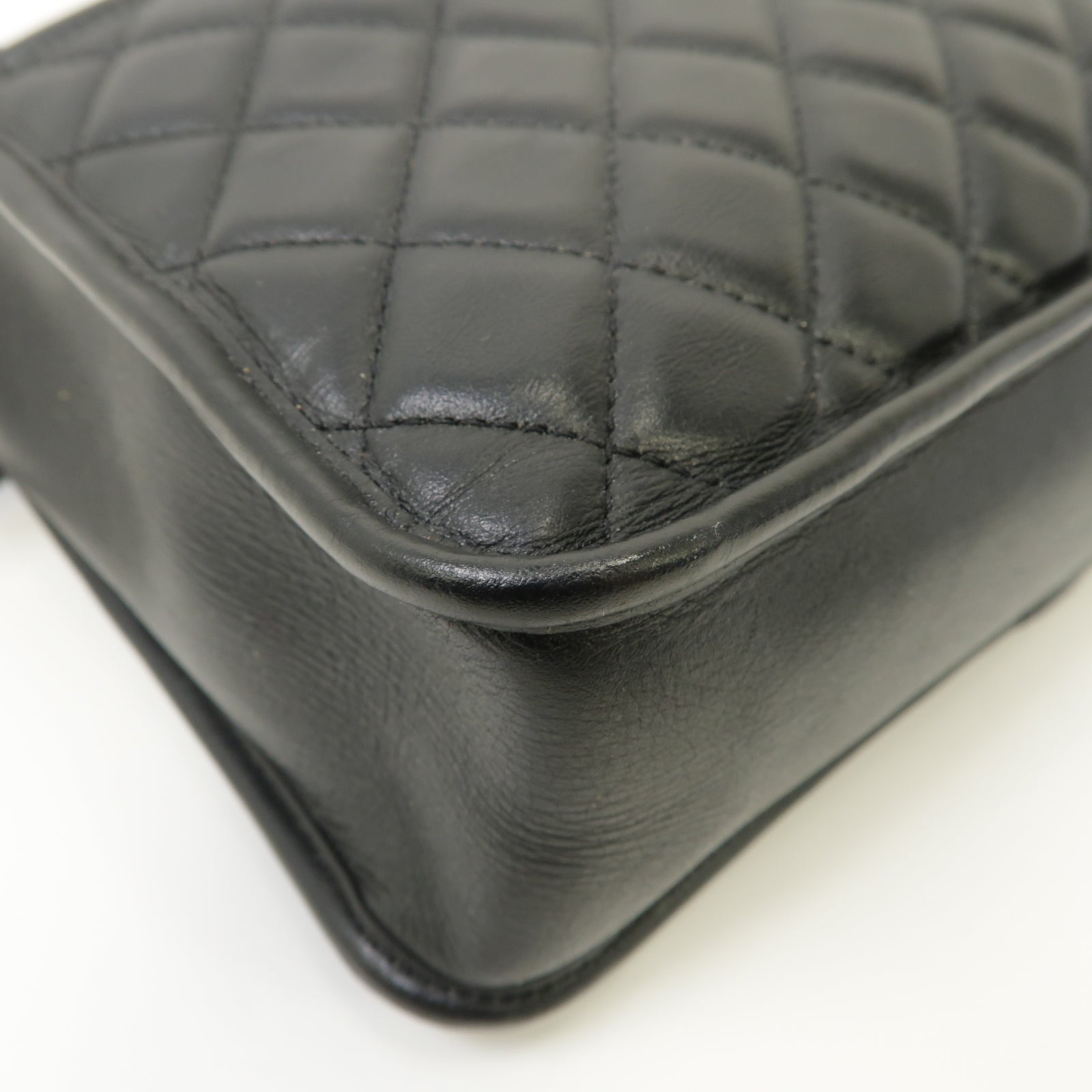 CHANEL 菱格牛皮皮革Working Vibe Camera Case銀扣鏈帶肩背袋黑色