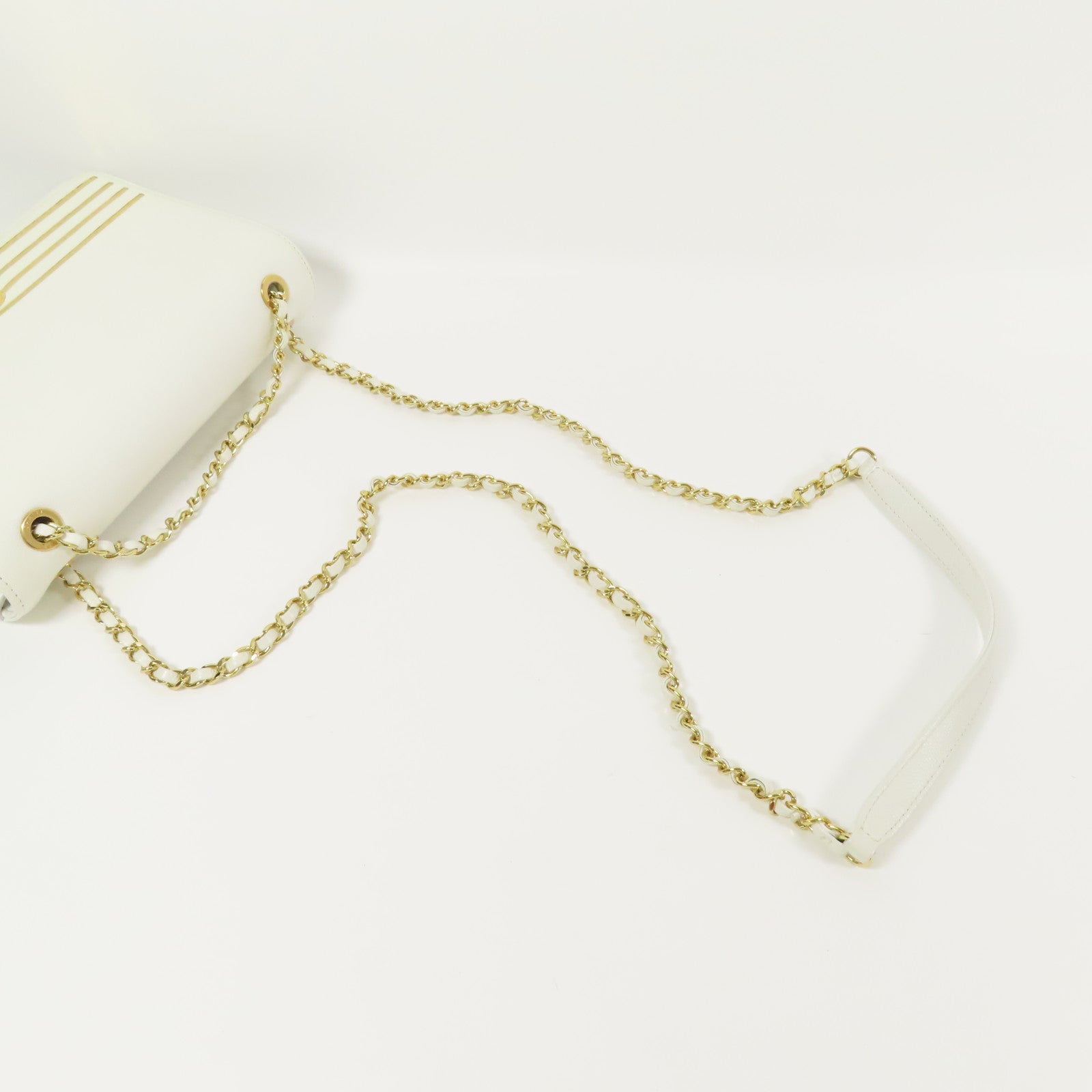 CHANEL 皮革Chain Flap Bag金扣肩背袋