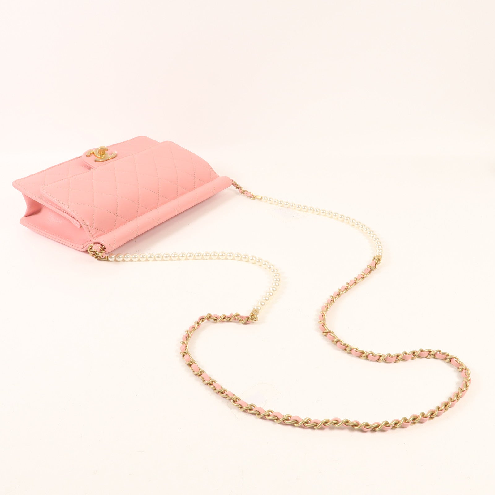 CHANEL 牛皮皮革Shoulder Bag金扣鏈帶肩背袋