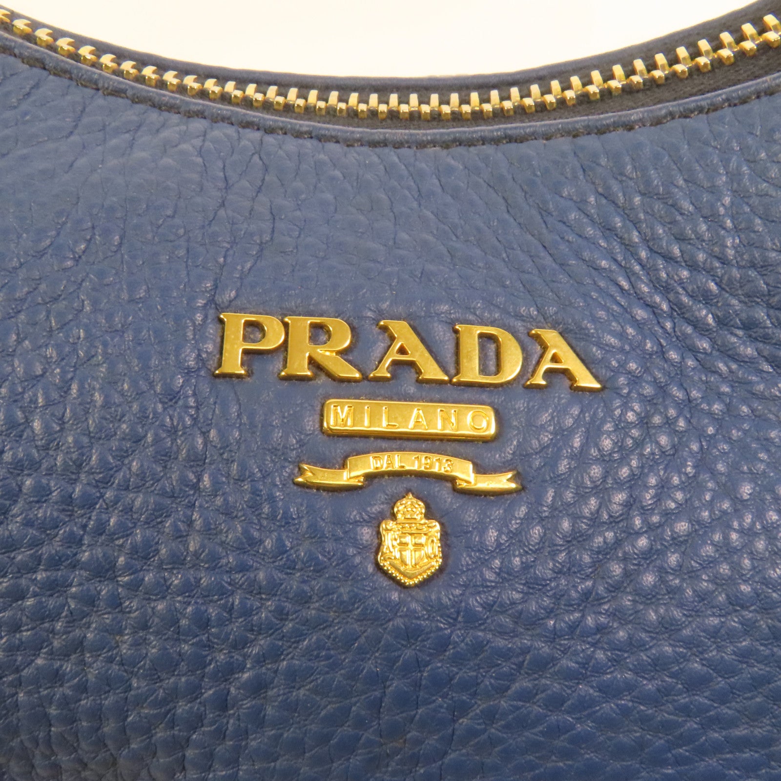 PRADA 牛皮皮革Shoulder Bag金扣肩背袋