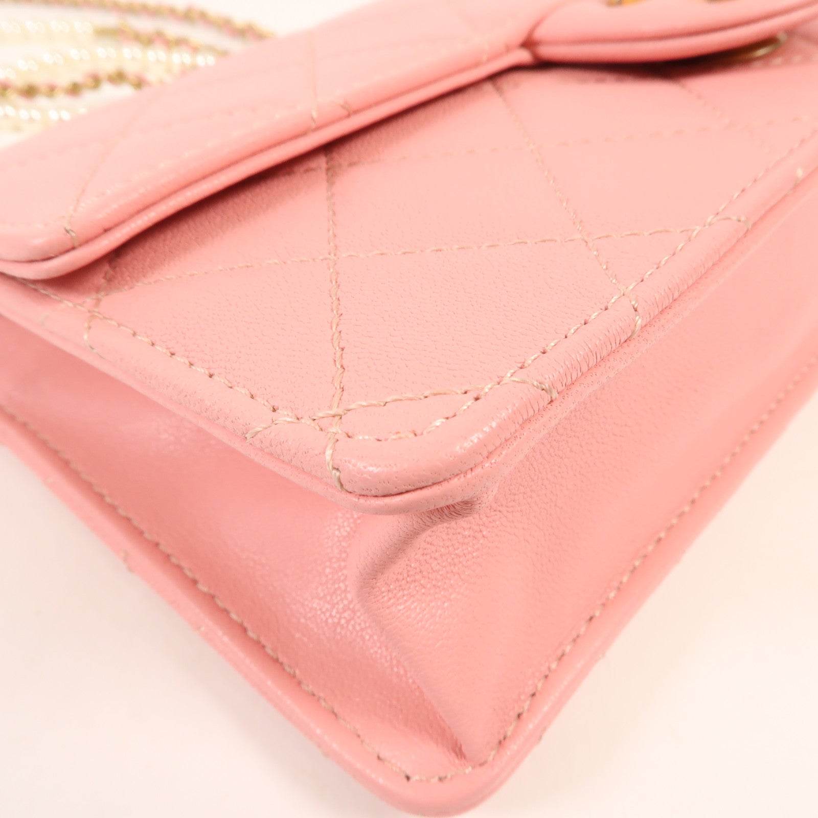 CHANEL 牛皮皮革Shoulder Bag金扣鏈帶肩背袋