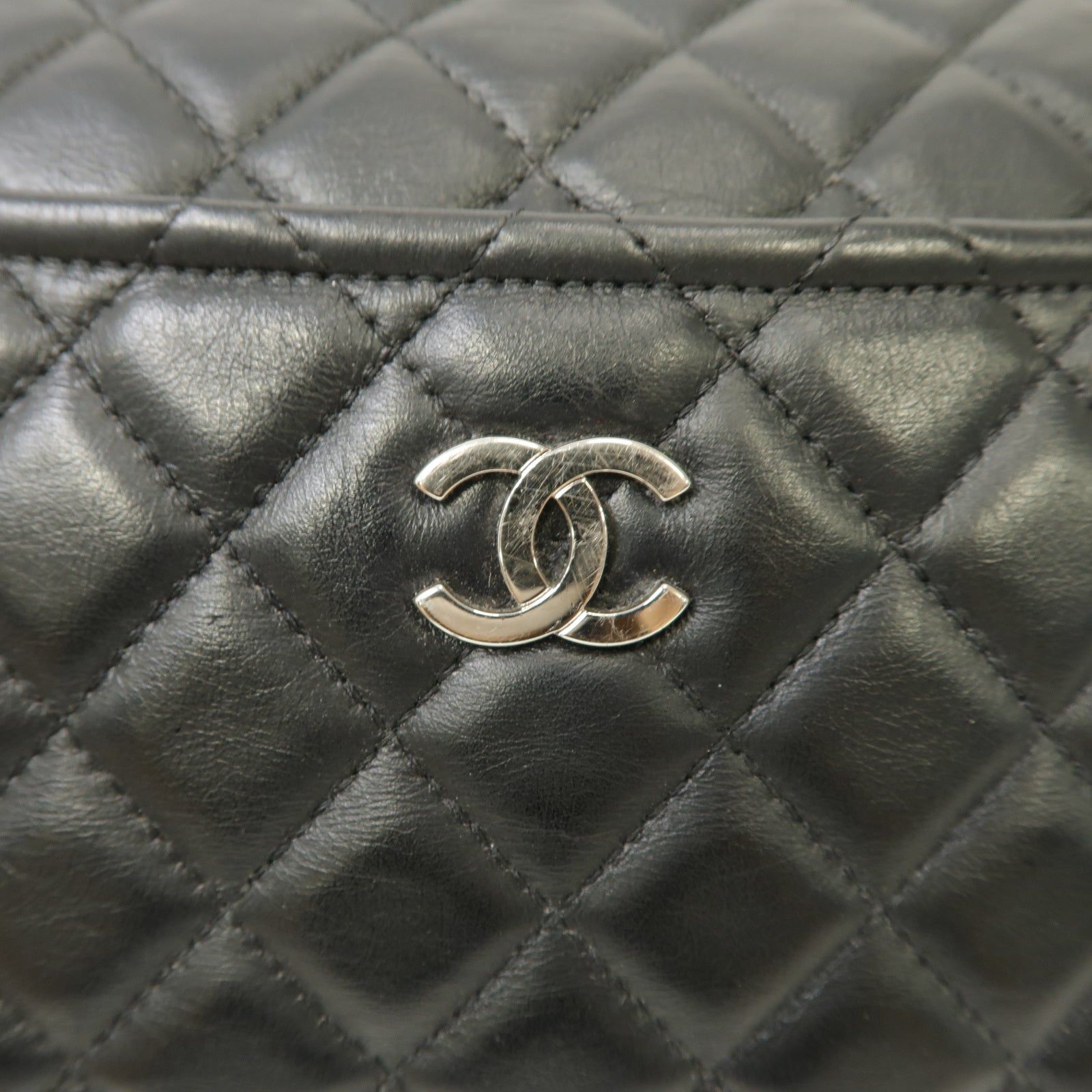 CHANEL 菱格牛皮皮革Working Vibe Camera Case銀扣鏈帶肩背袋黑色