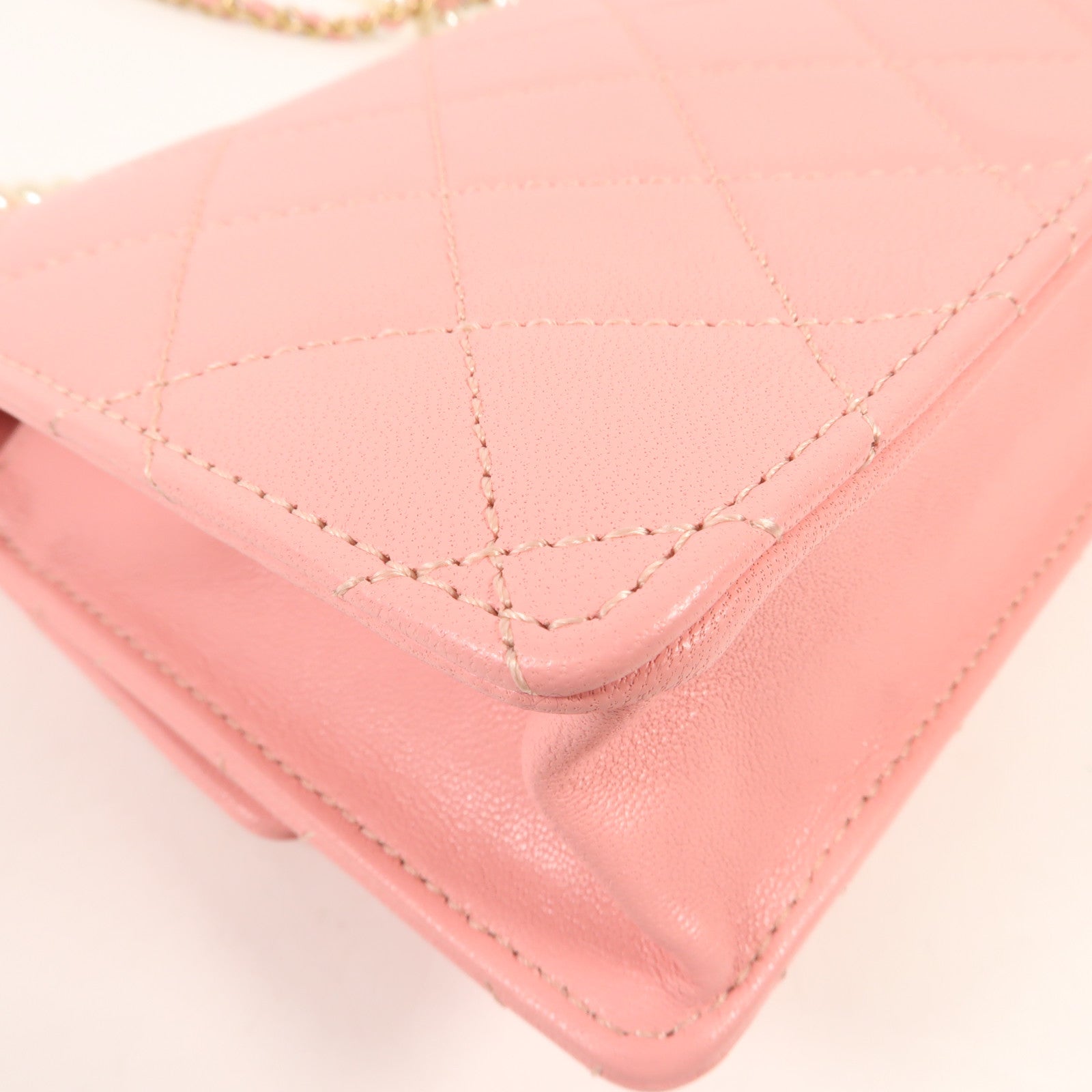 CHANEL 牛皮皮革Shoulder Bag金扣鏈帶肩背袋