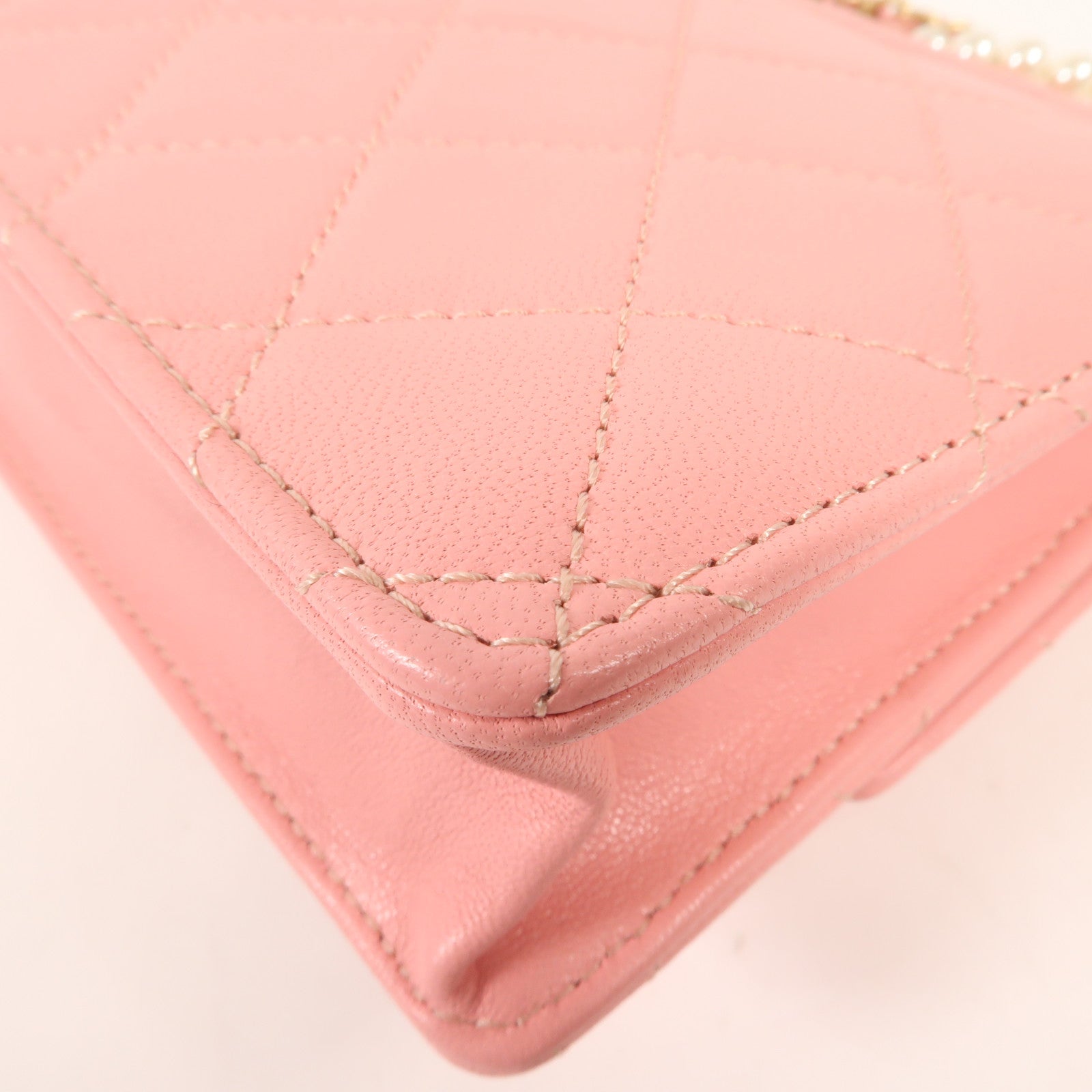 CHANEL 牛皮皮革Shoulder Bag金扣鏈帶肩背袋