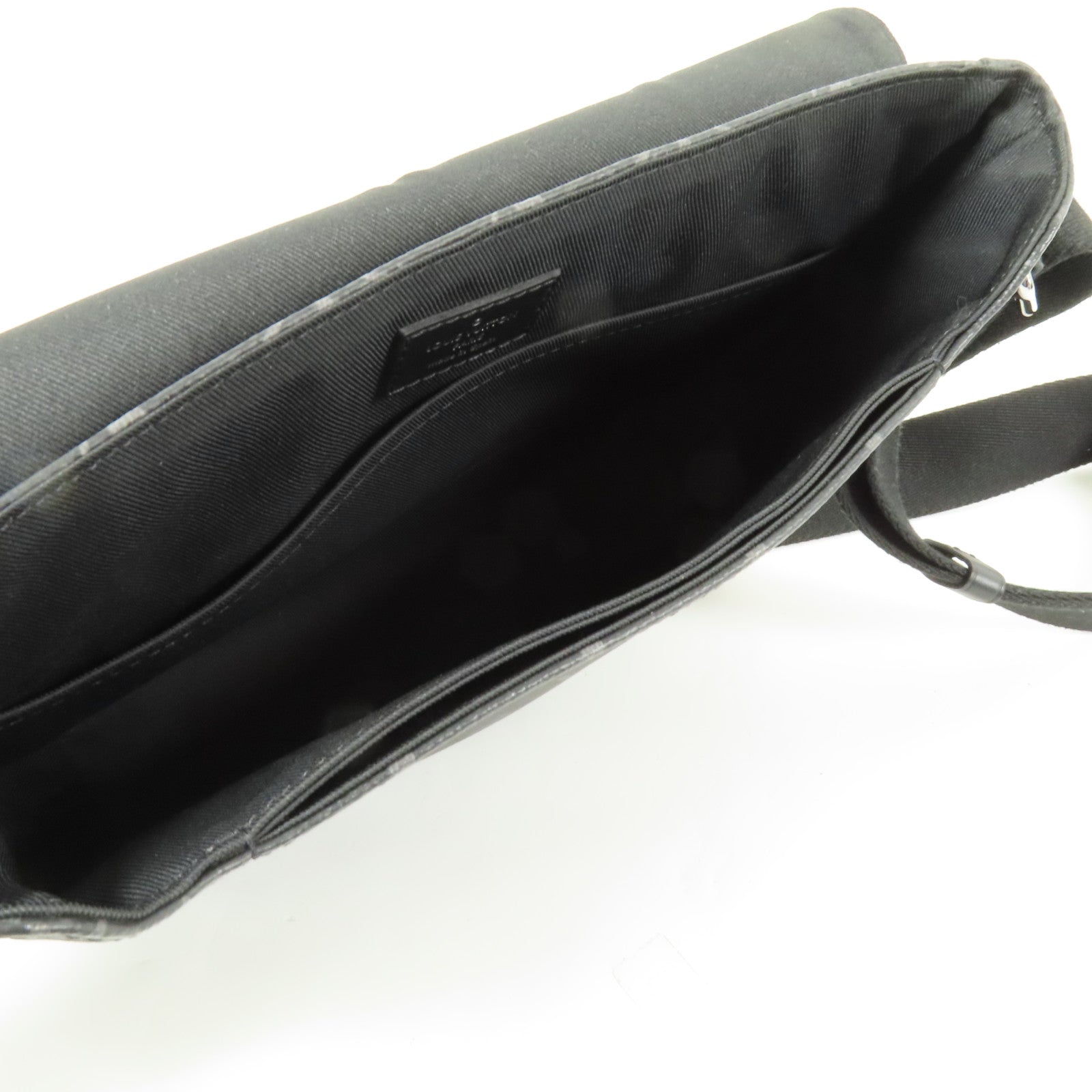 LOUIS VUITTON Monogram Eclipse District PM肩背袋