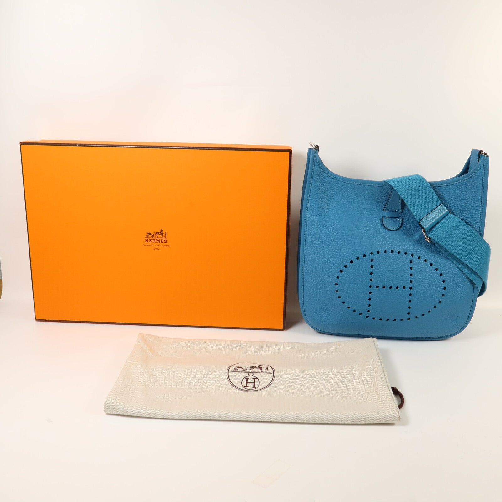 HERMES Clemence皮革Evelyne PM肩背袋Bleu Izmir