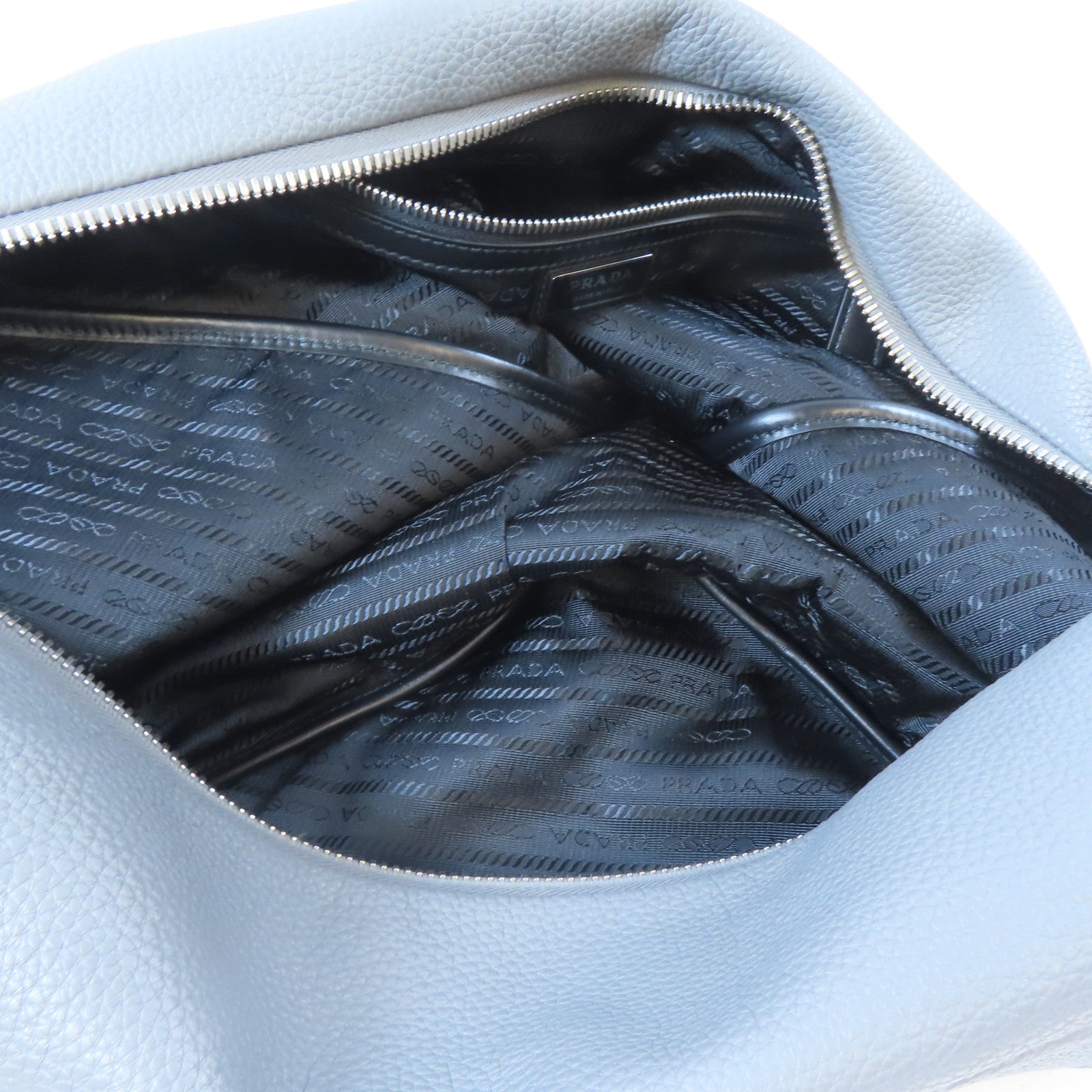 PRADA 牛皮皮革Shoulder Bag銀扣肩背袋灰色