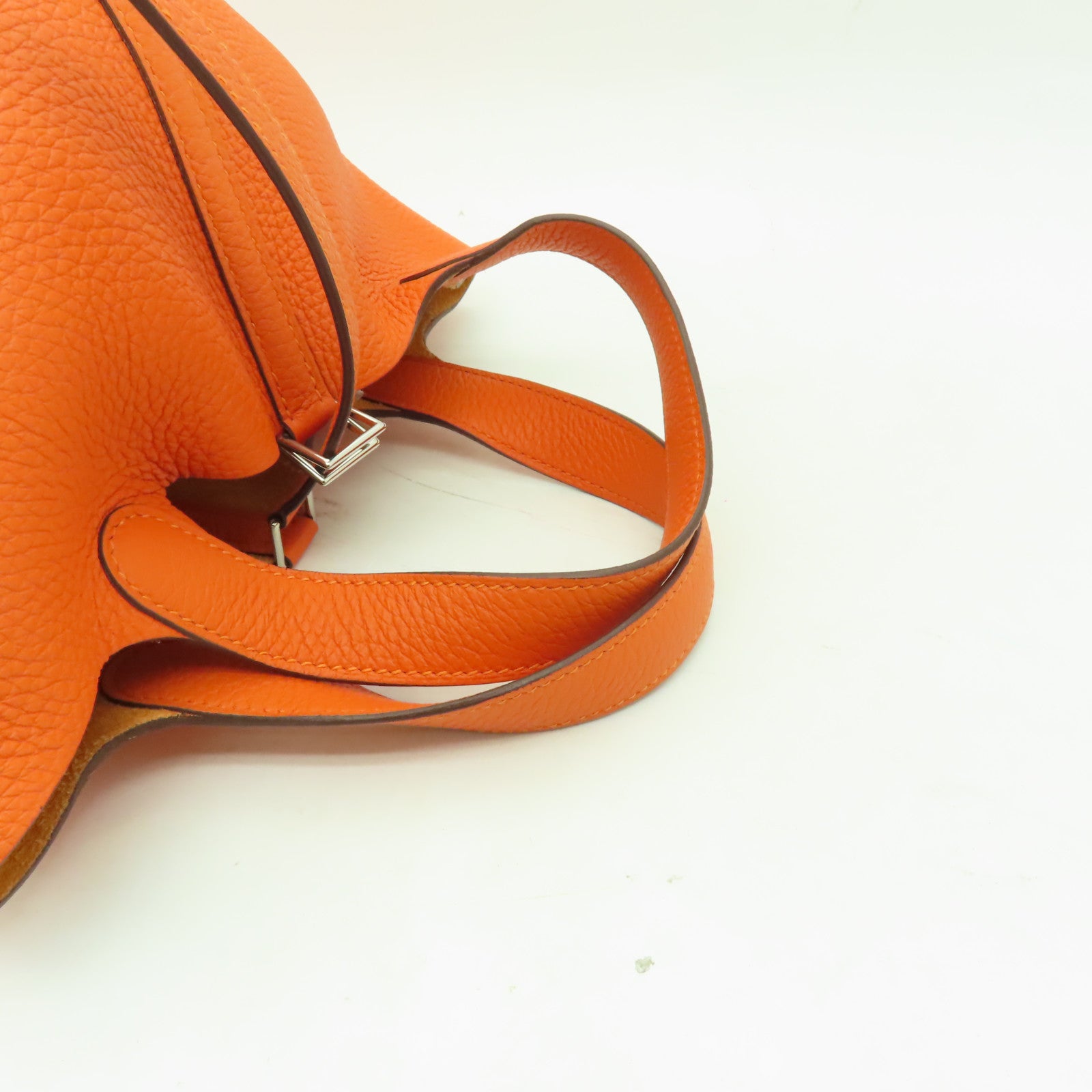 HERMES **【清倉大減價】Clemence皮革Pictin PM銀扣手挽袋Feu橙色