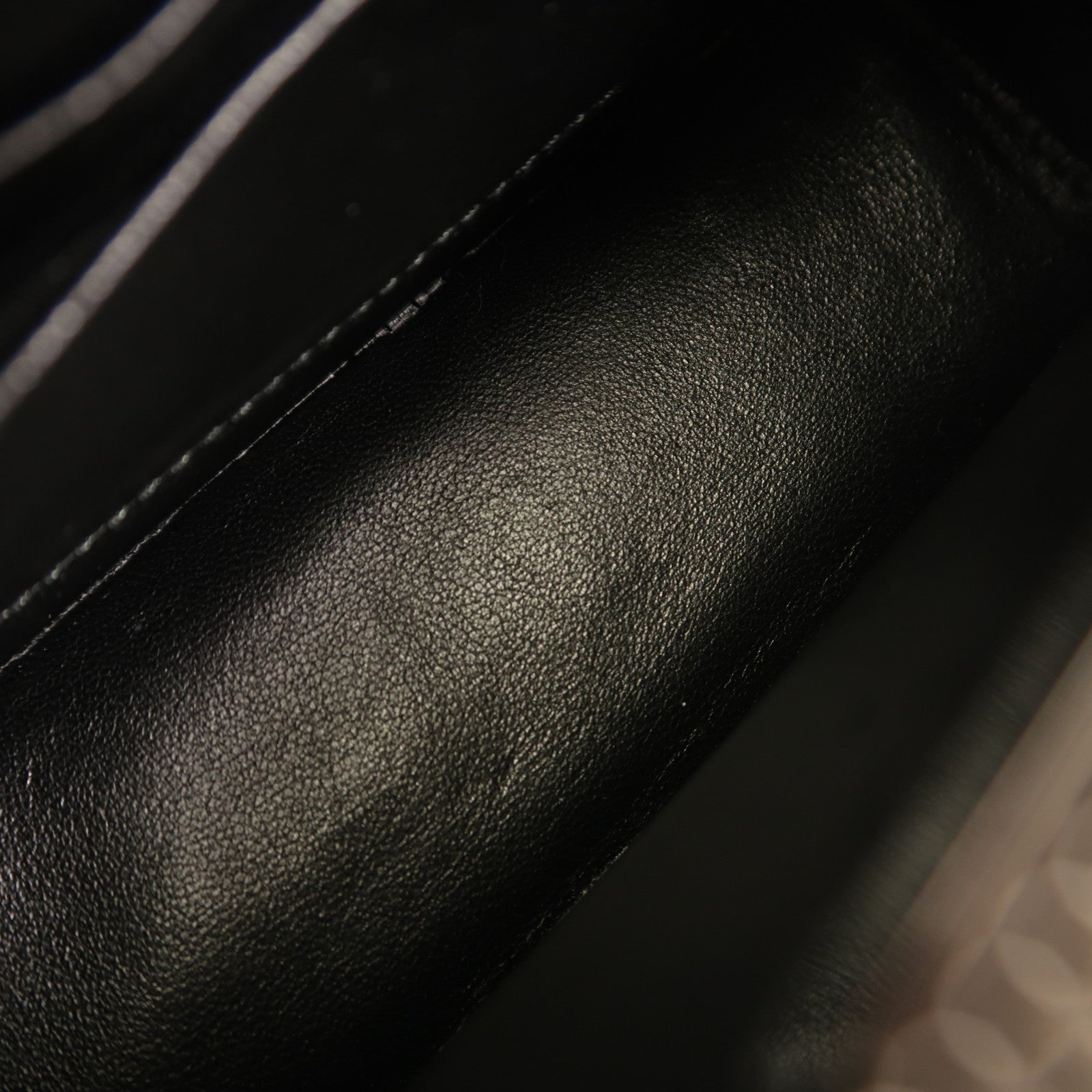 PRADA 牛皮皮革Shoulder Bag銀扣肩背袋