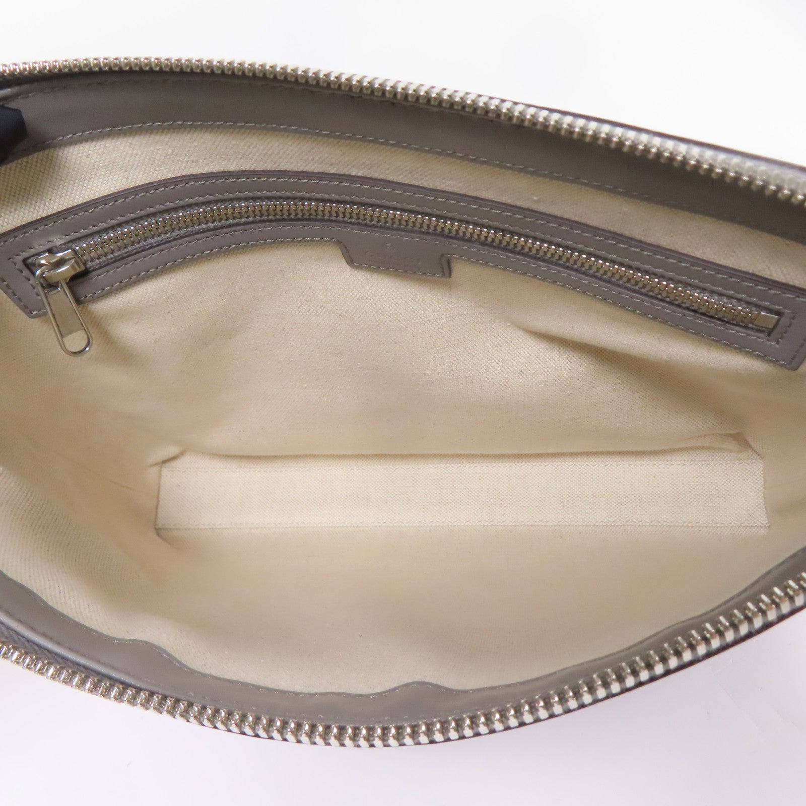 GUCCI 皮革Shoulder Bag銀扣肩背袋