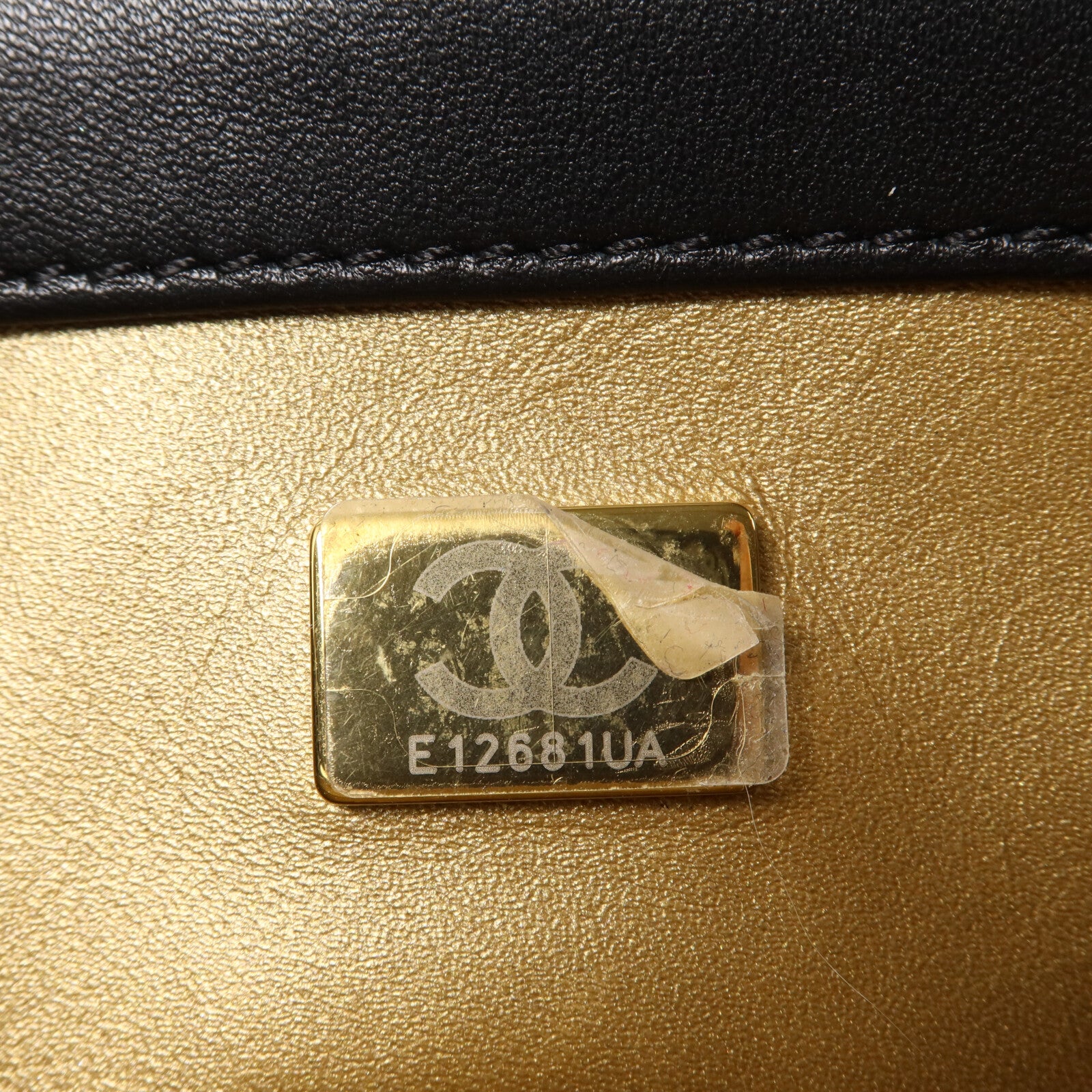 CHANEL 羊皮皮革Mini Classic 17 Gold Ball鏈帶肩背袋