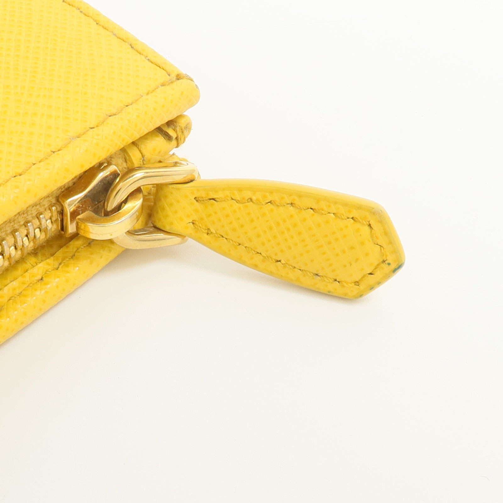 PRADA Saffiano皮革Wallet長錢包