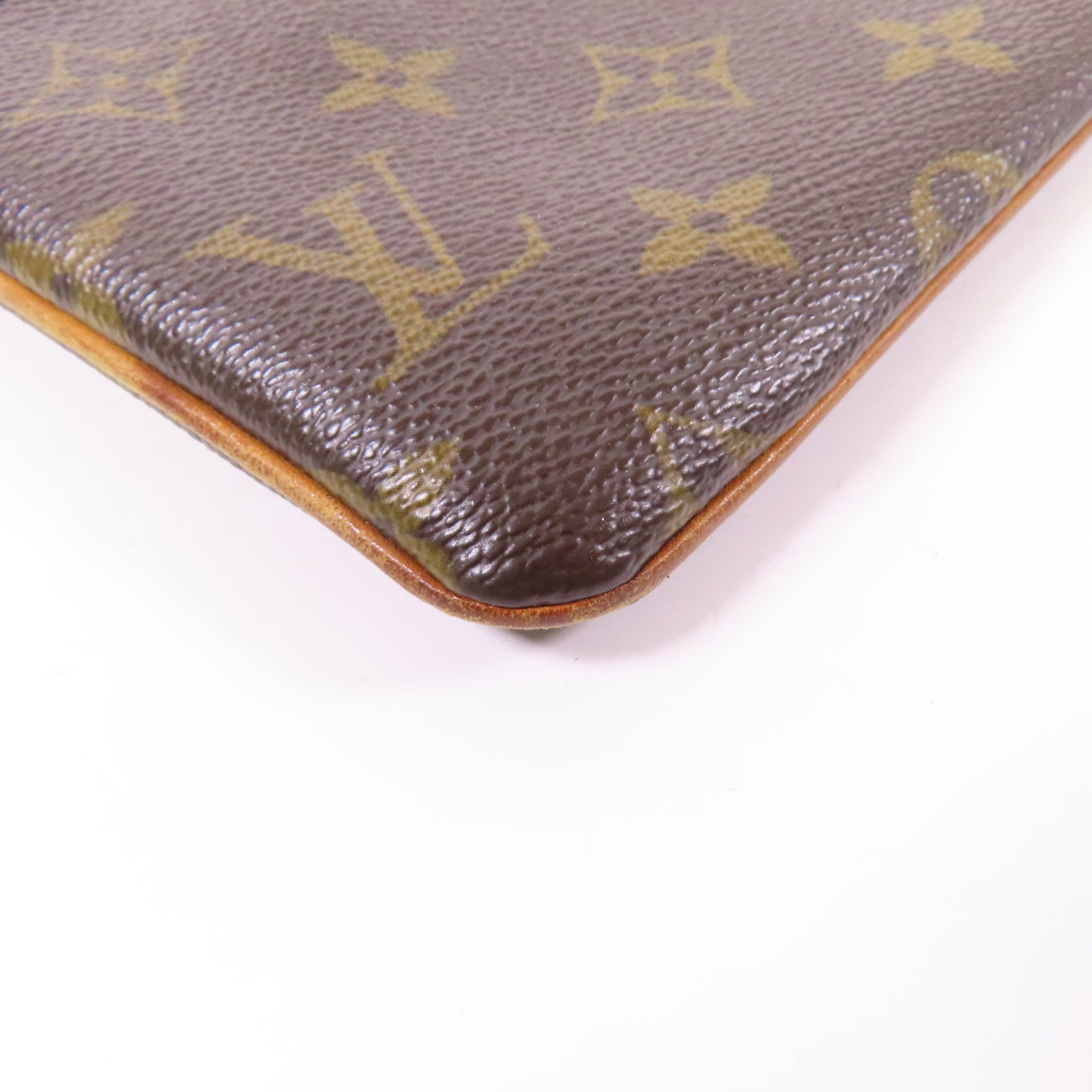 LOUIS VUITTON Monogram Pochette Milla金扣手挽袋