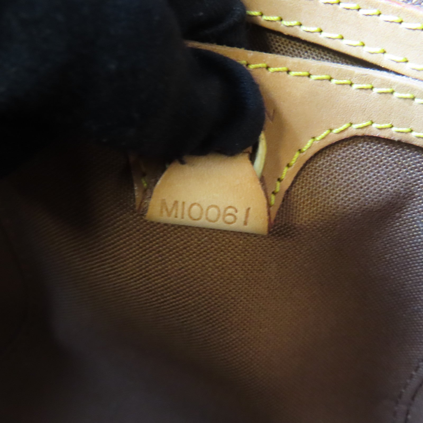 LOUIS VUITTON 【激減優惠】Monogram Elipse PM金扣手挽袋啡色