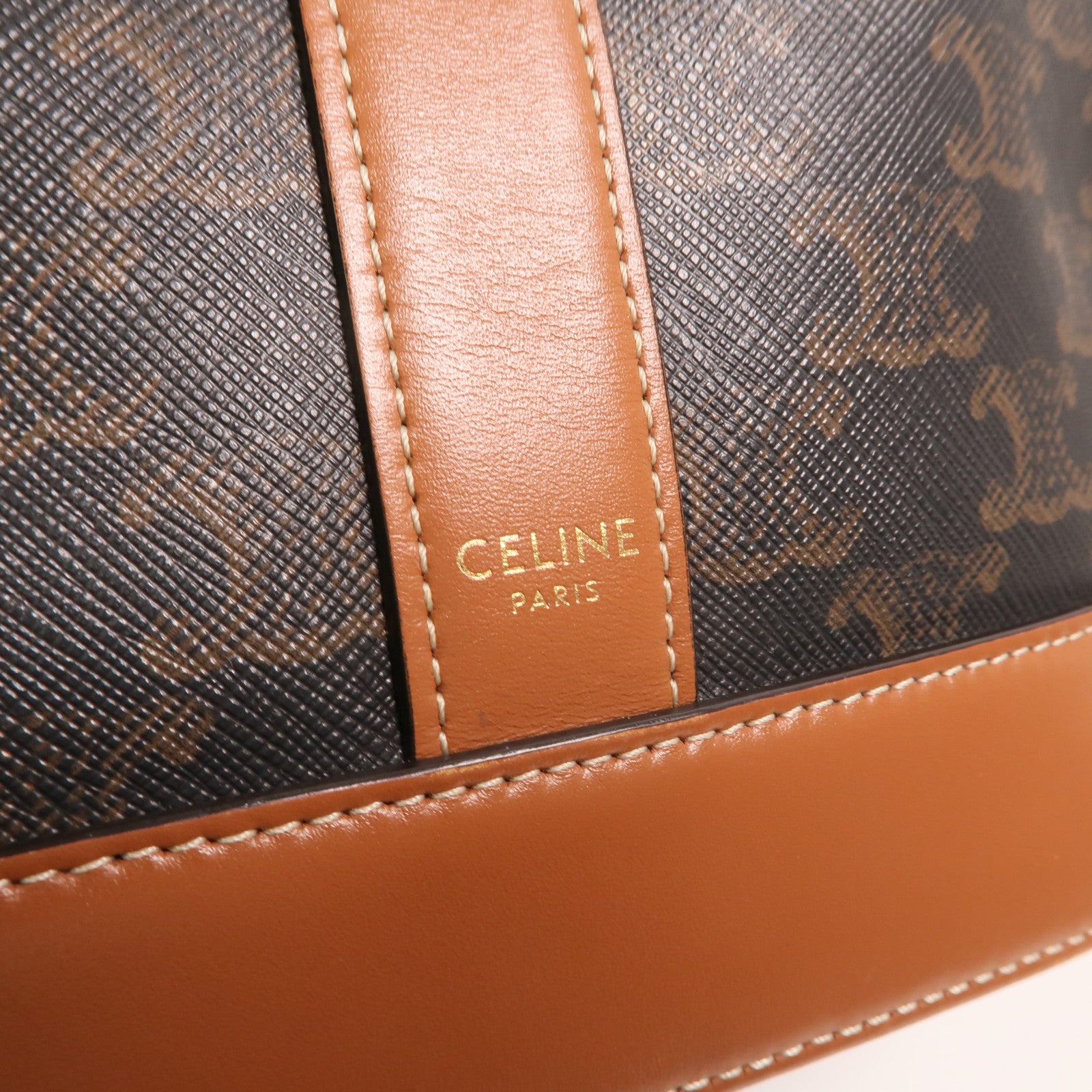 CELINE 塗層帆布Triomphe Small Bucket Bag金扣肩背袋